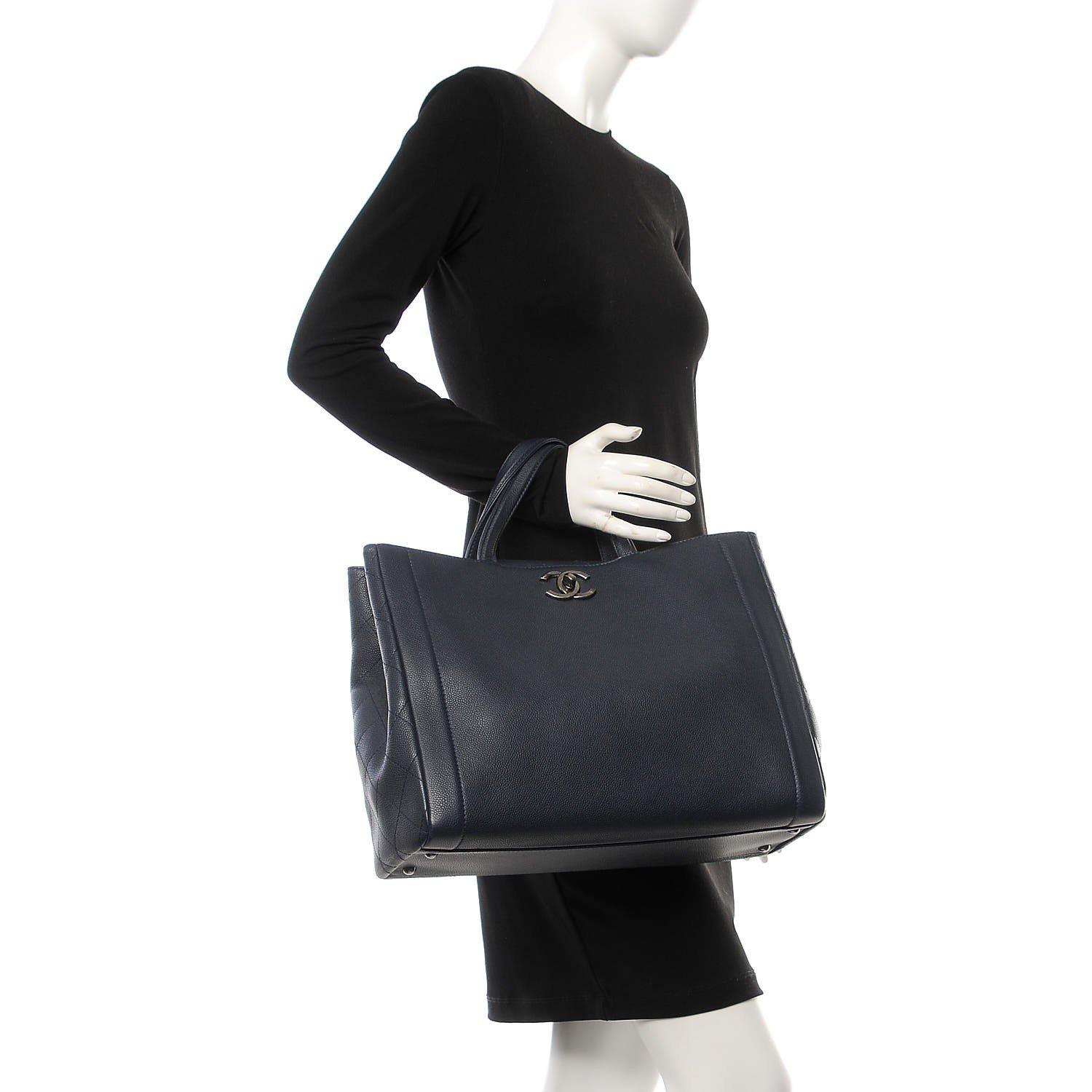 Chanel Caviar Large Shopping Tote Navy — view 3