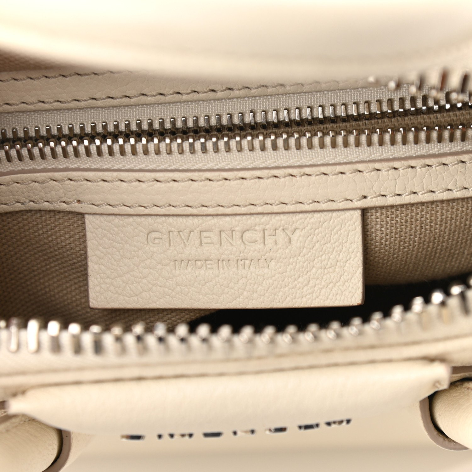 Givenchy Sugar Goatskin Mini Antigona Off White — view 2