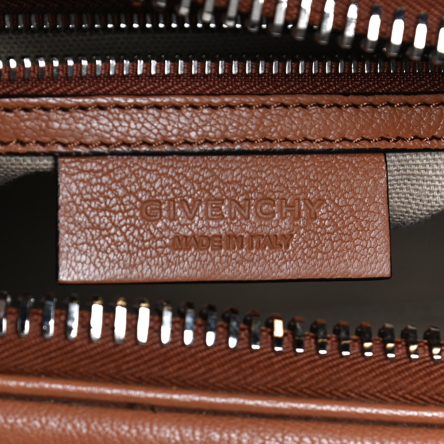 Givenchy Sugar Goatskin Small Antigona Cognac — view 3