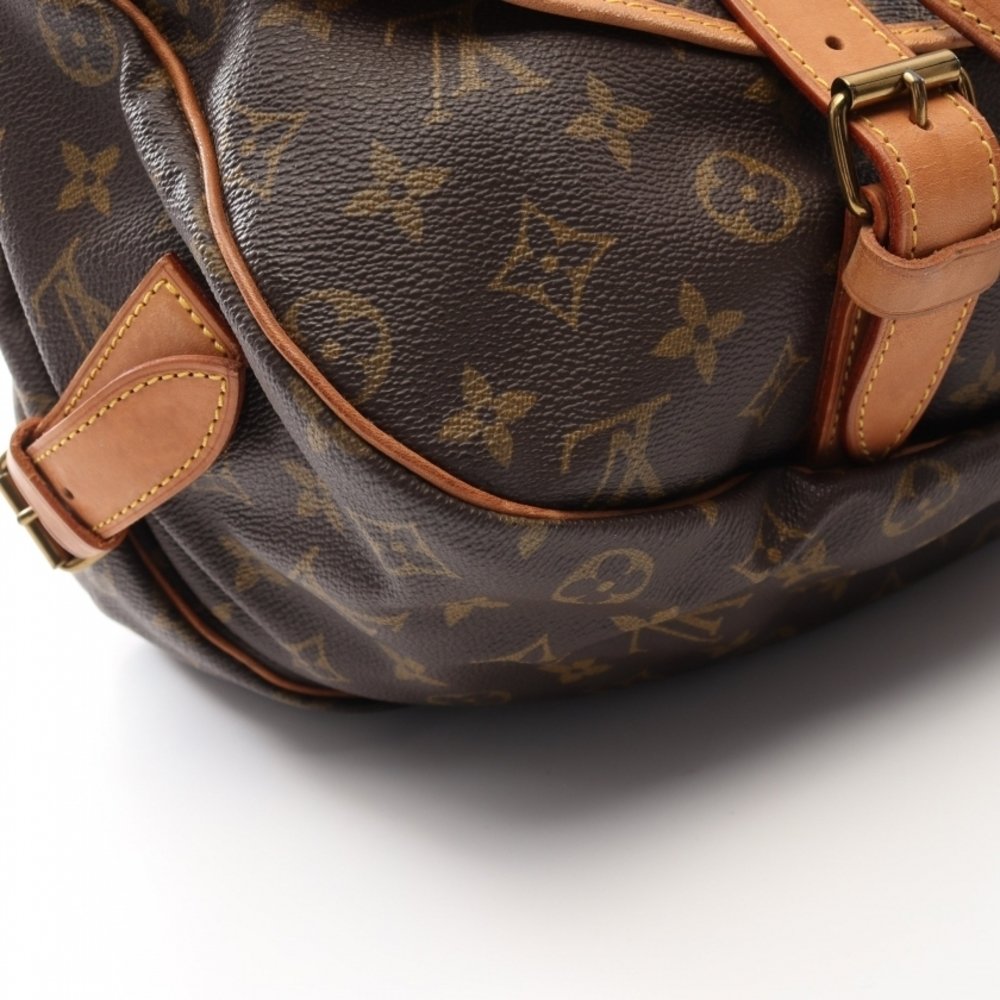 Louis Vuitton Monogram Saumur 40 B+ — view 4