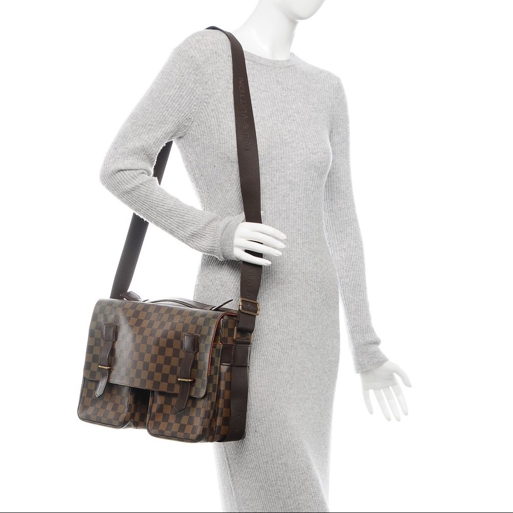 LV Damier Ebene Broadway Messenger Bag — view 2