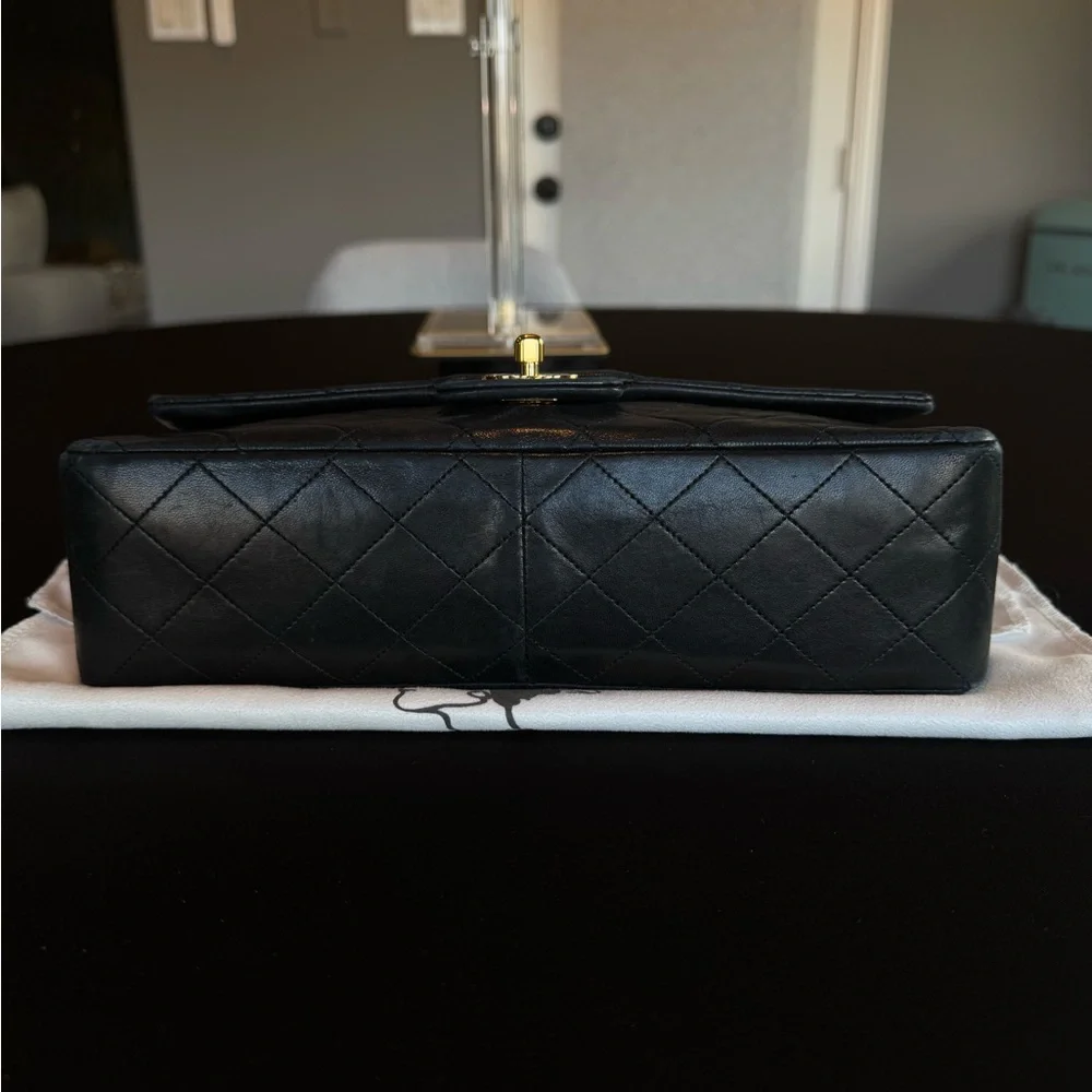 CHANEL Vintage CC Single Flap Bag Lambskin 24K Gold Black Karl Lagerfeld — view 5