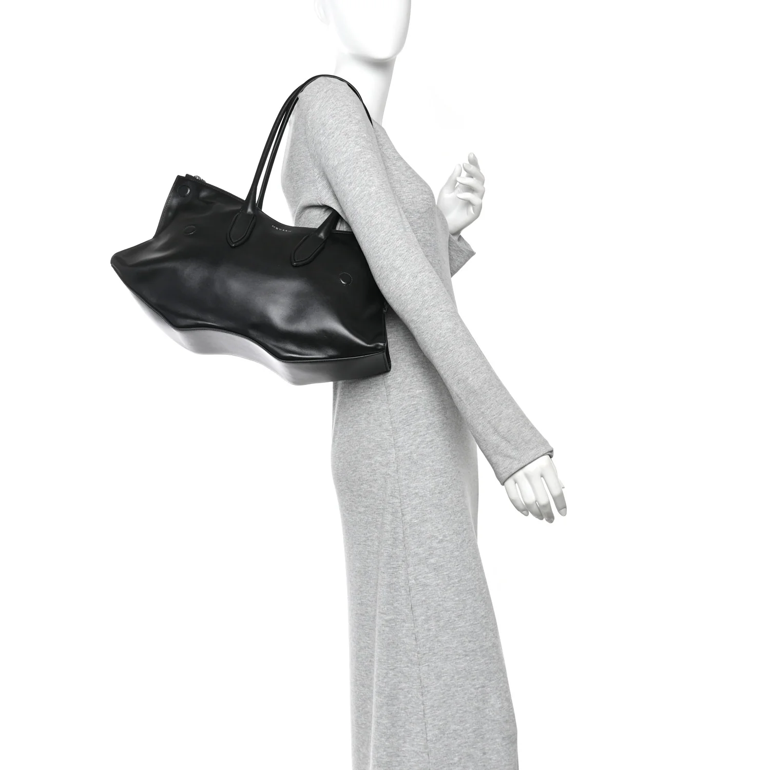 Alexander McQueen Calfskin The Manta Bag Black Black — view 2
