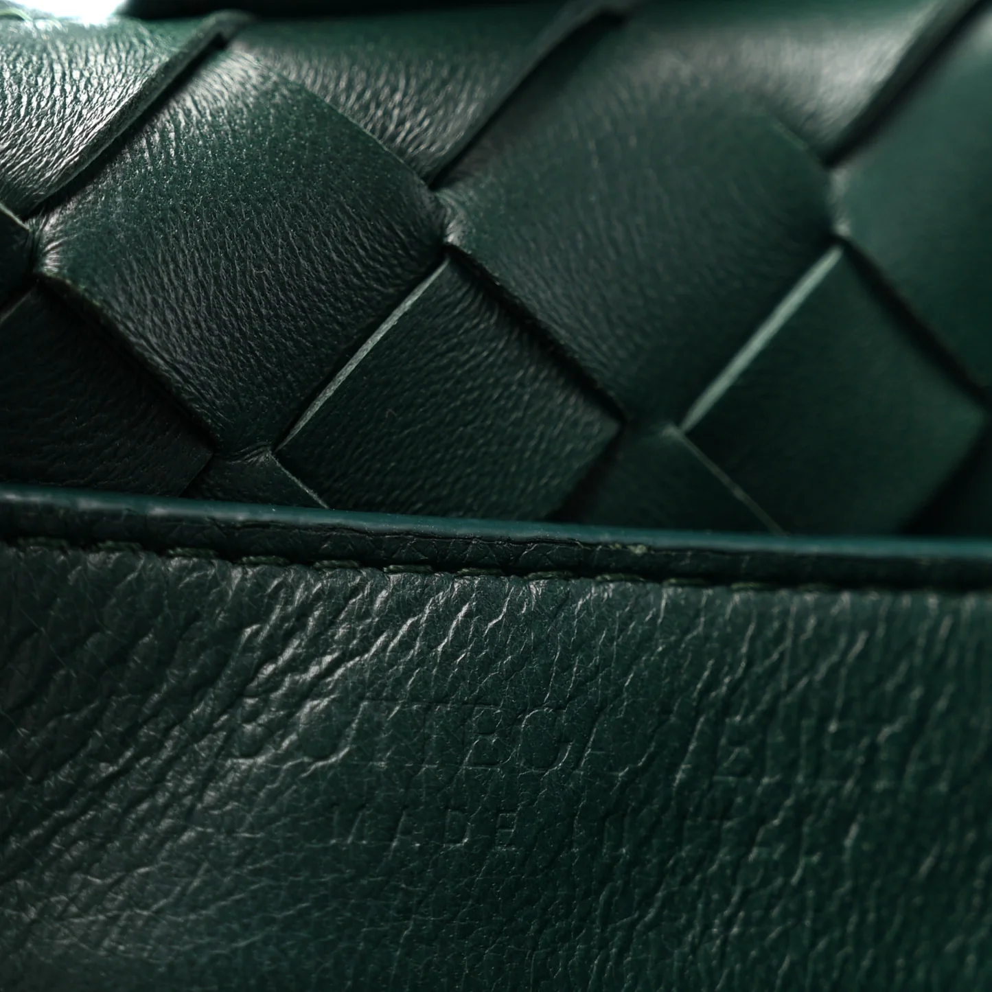 Bottega Veneta Nappa Intrecciato Medium Andiamo Shoulder Bag Emerald Green — view 5