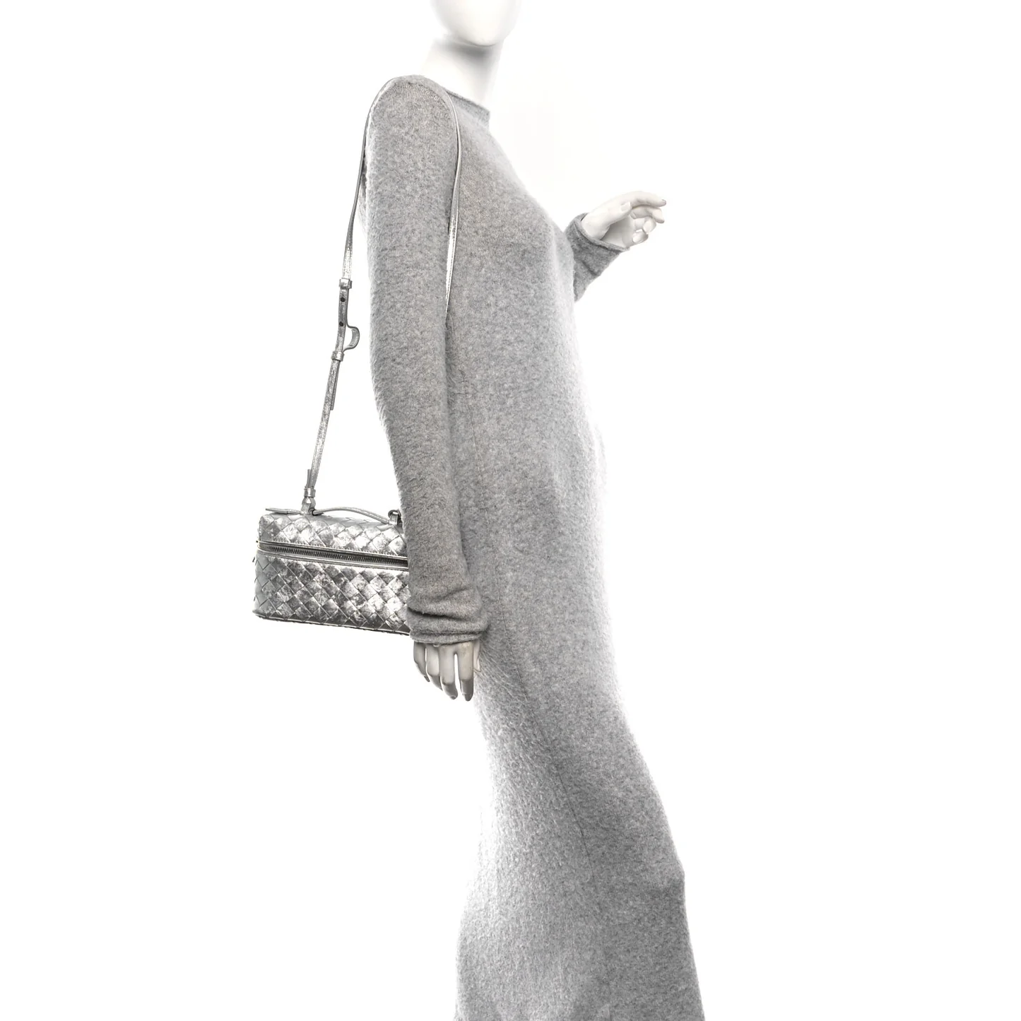 Bottega Veneta Laminated Nappa Intrecciato Bang Bang Vanity Case Silver — view 2