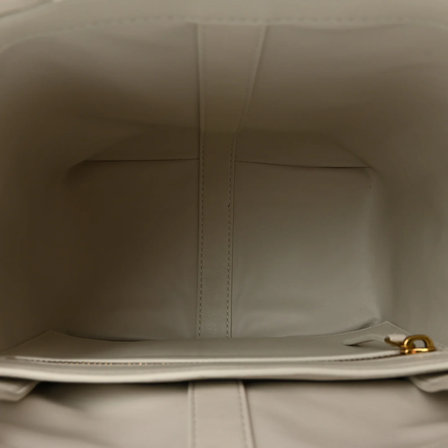 Bottega Veneta Nappa Intrecciato Small Flip Flap Tote Chalk — view 5