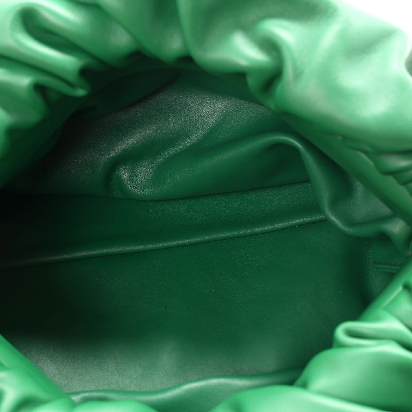 Bottega Veneta Calfskin The Pouch Chain Racing Green — view 5