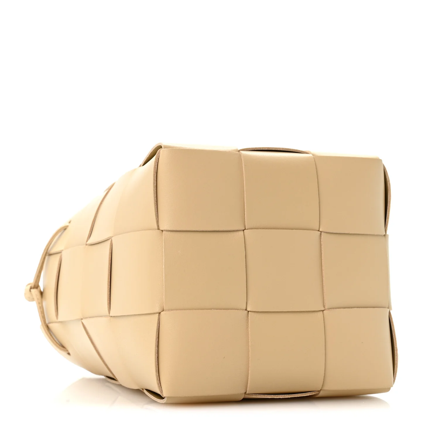 Bottega Veneta Lambskin Maxi Intrecciato Small Cassette Crossbody Bucket Bag Porridge — view 4