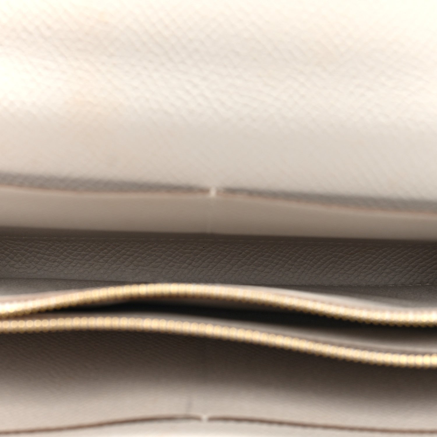 Epsom Kelly Wallet To Go Nata — view 5