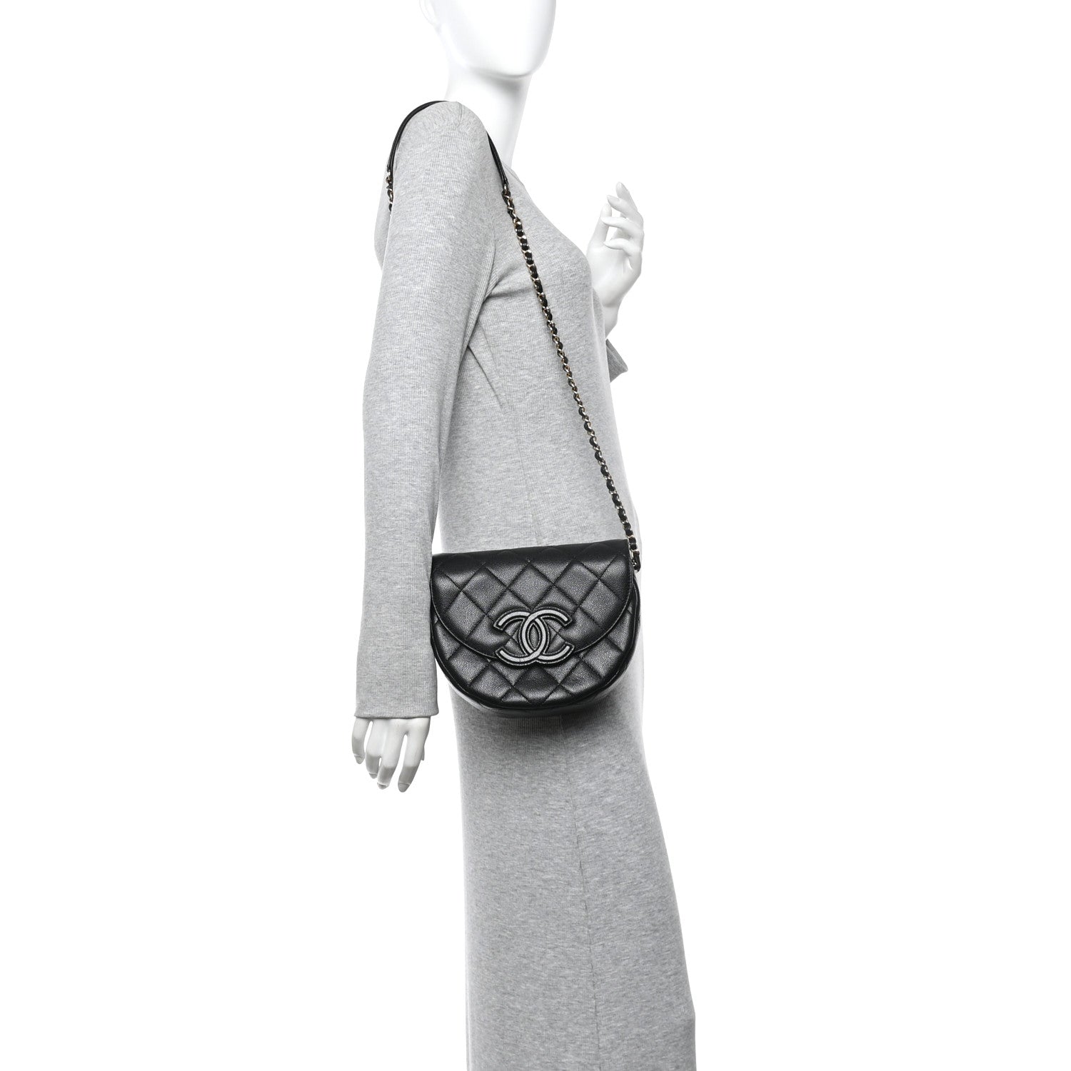 Caviar Quilted Small Messenger Flap Black — view 2