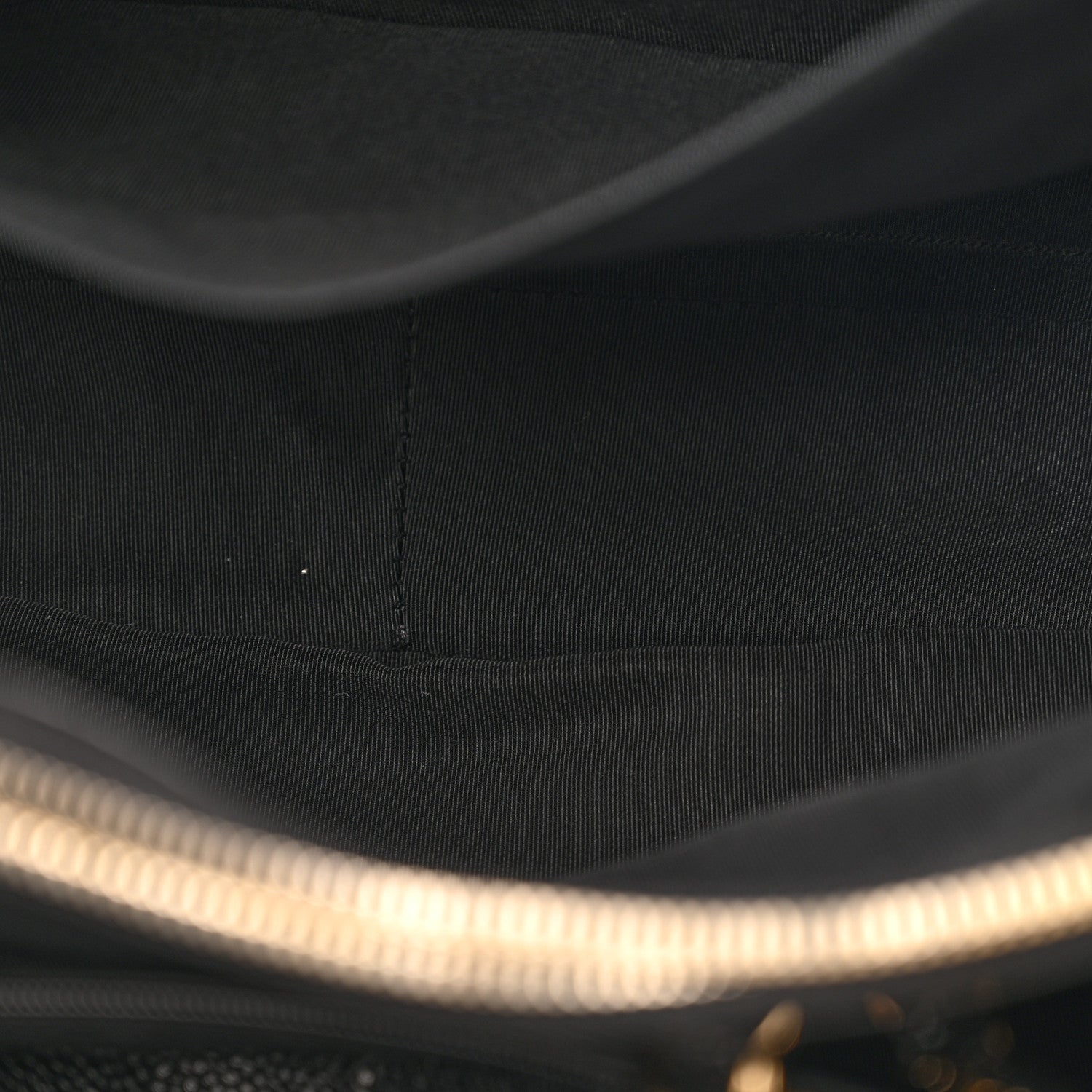 Caviar Quilted Grand Shopping Tote GST Black — view 5