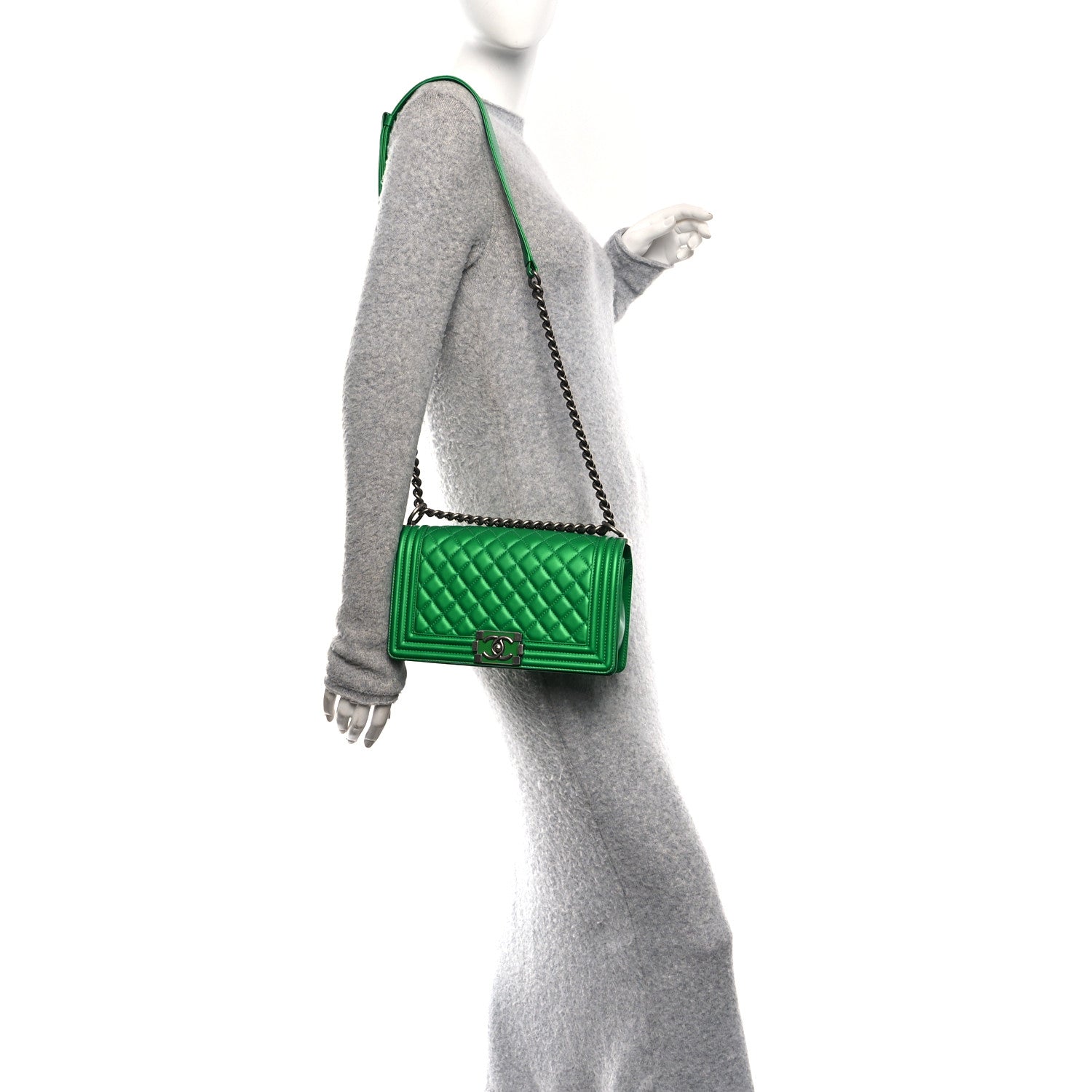 Metallic Calfskin Quilted Medium Boy Flap Green — view 2