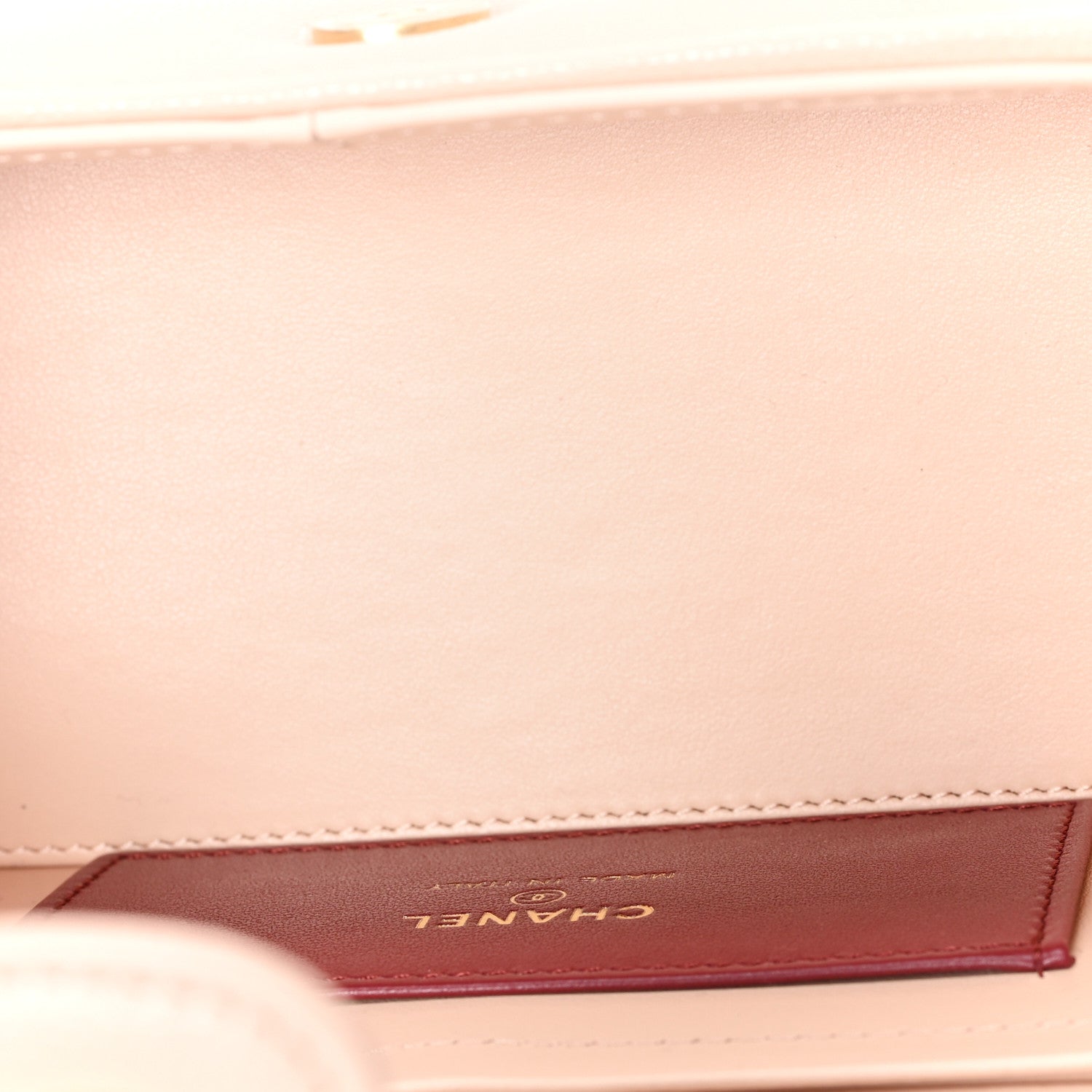 Shiny Caviar Preppy Coco Long Vanity With Strap Light Pink — view 3