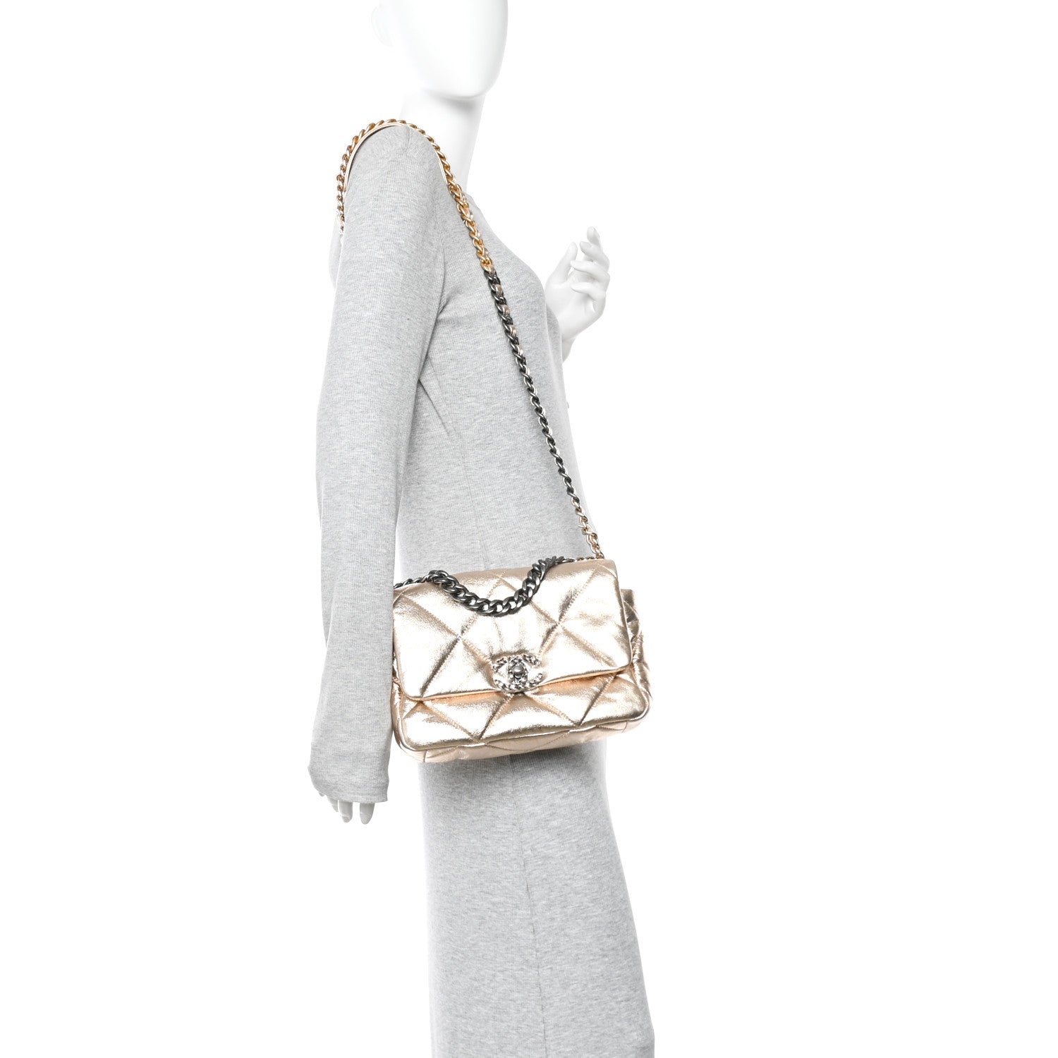Metallic Lambskin Quilted Medium Chanel 19 Flap Gold — view 2