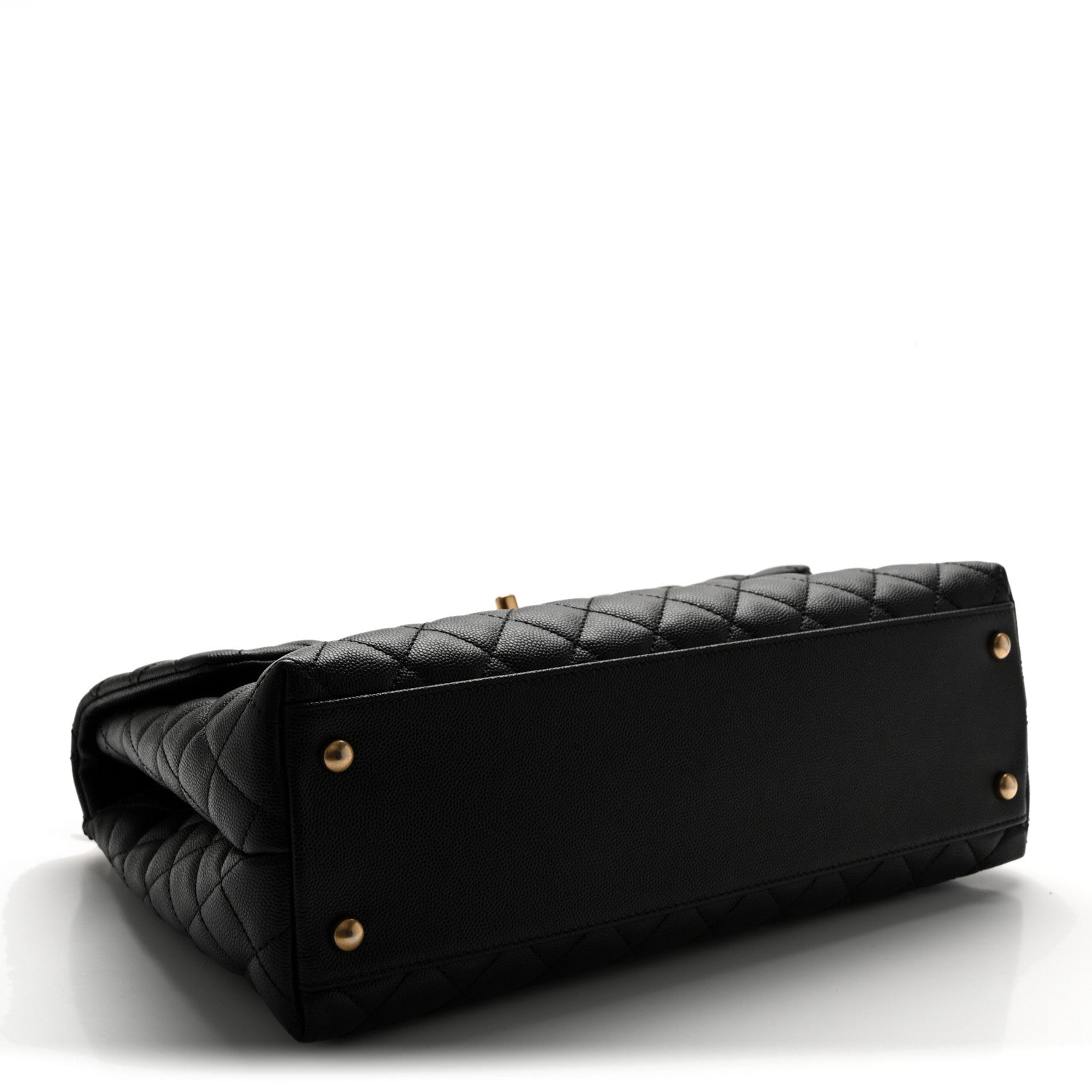 Caviar Quilted Medium Coco Handle Flap Black — view 4