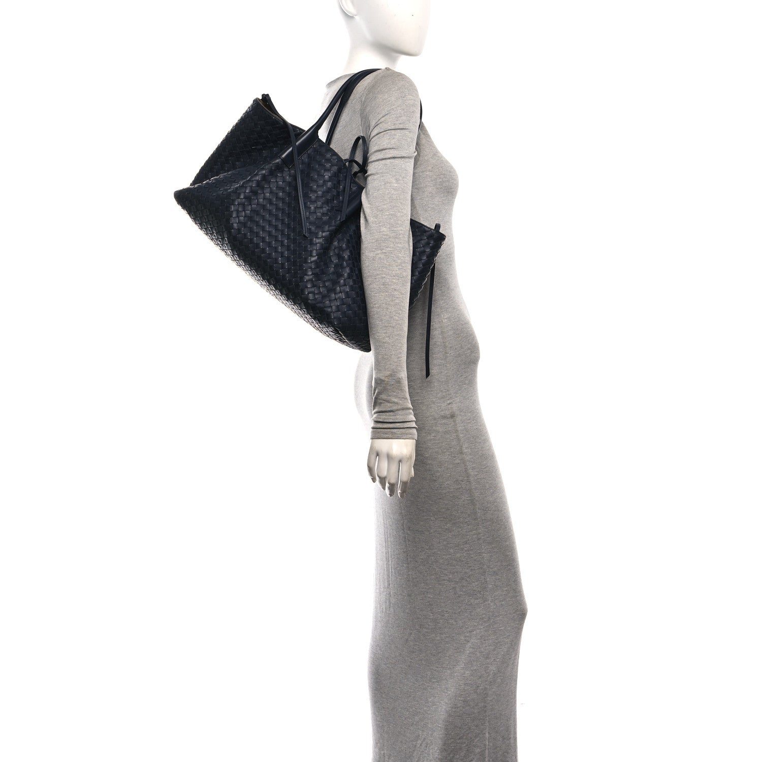 Calfskin Intrecciato Large Pinacoteca Reversible Tote Midnight Basalt Nocturnal Mud — view 2