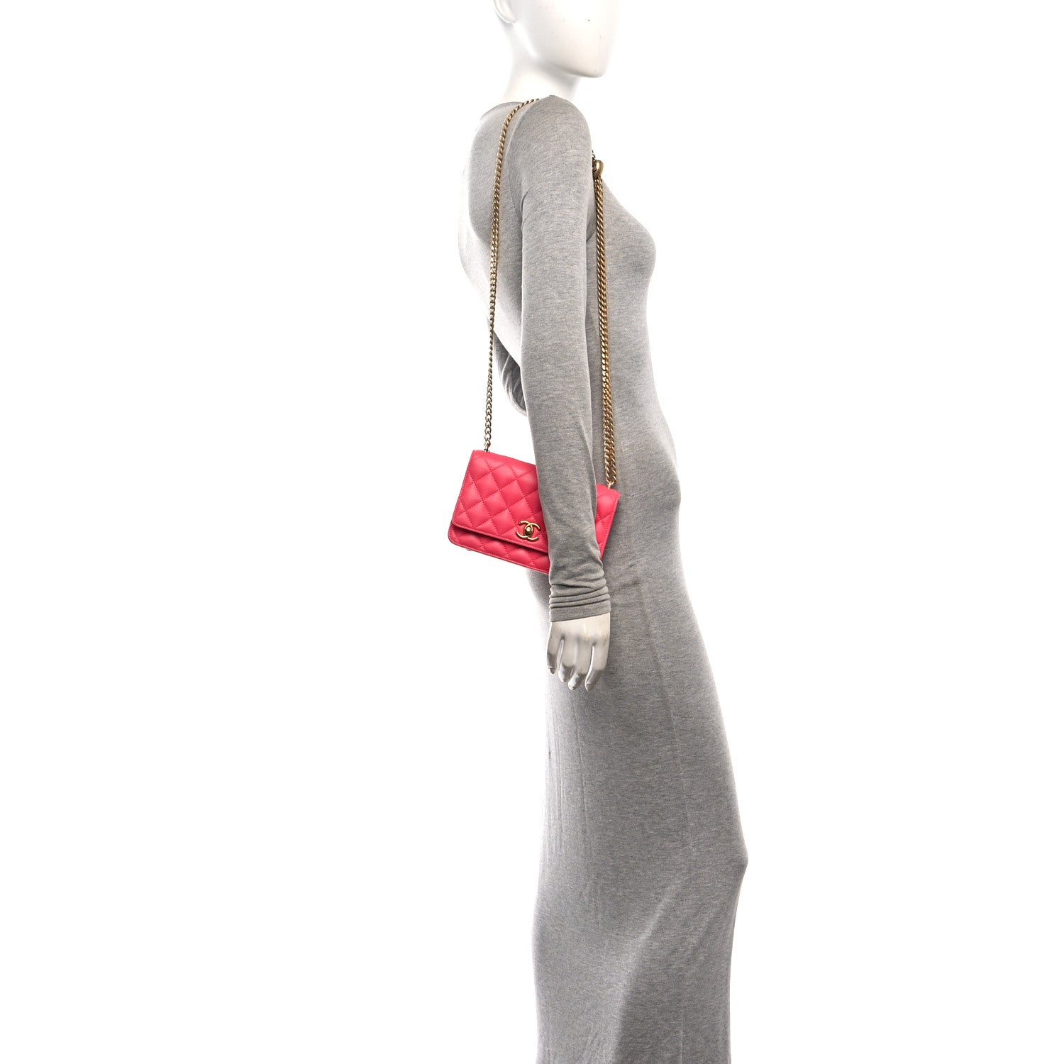 Caviar Quilted Sweetheart Wallet On Chain WOC Fuchsia — view 2