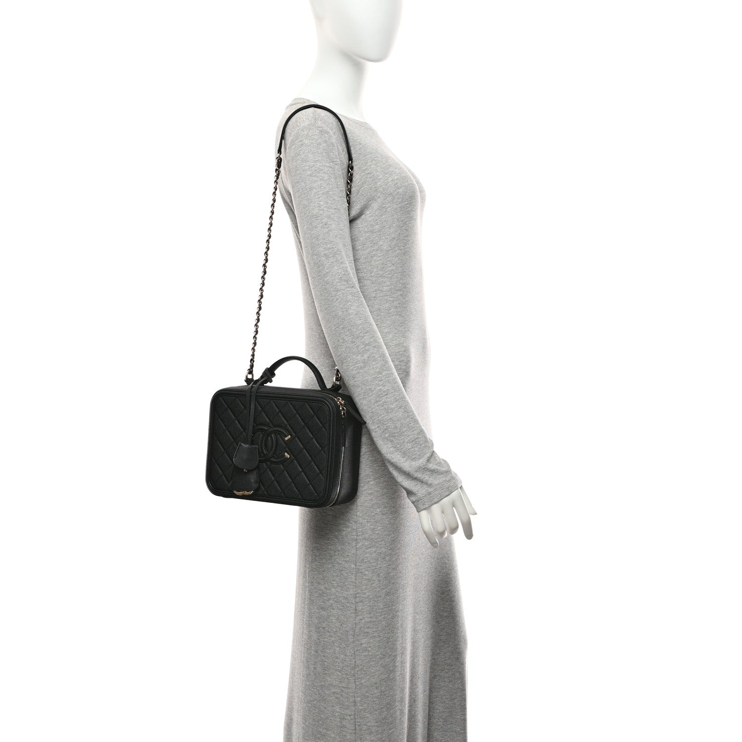 Caviar Quilted Large CC Filigree Vanity Case Black — view 2