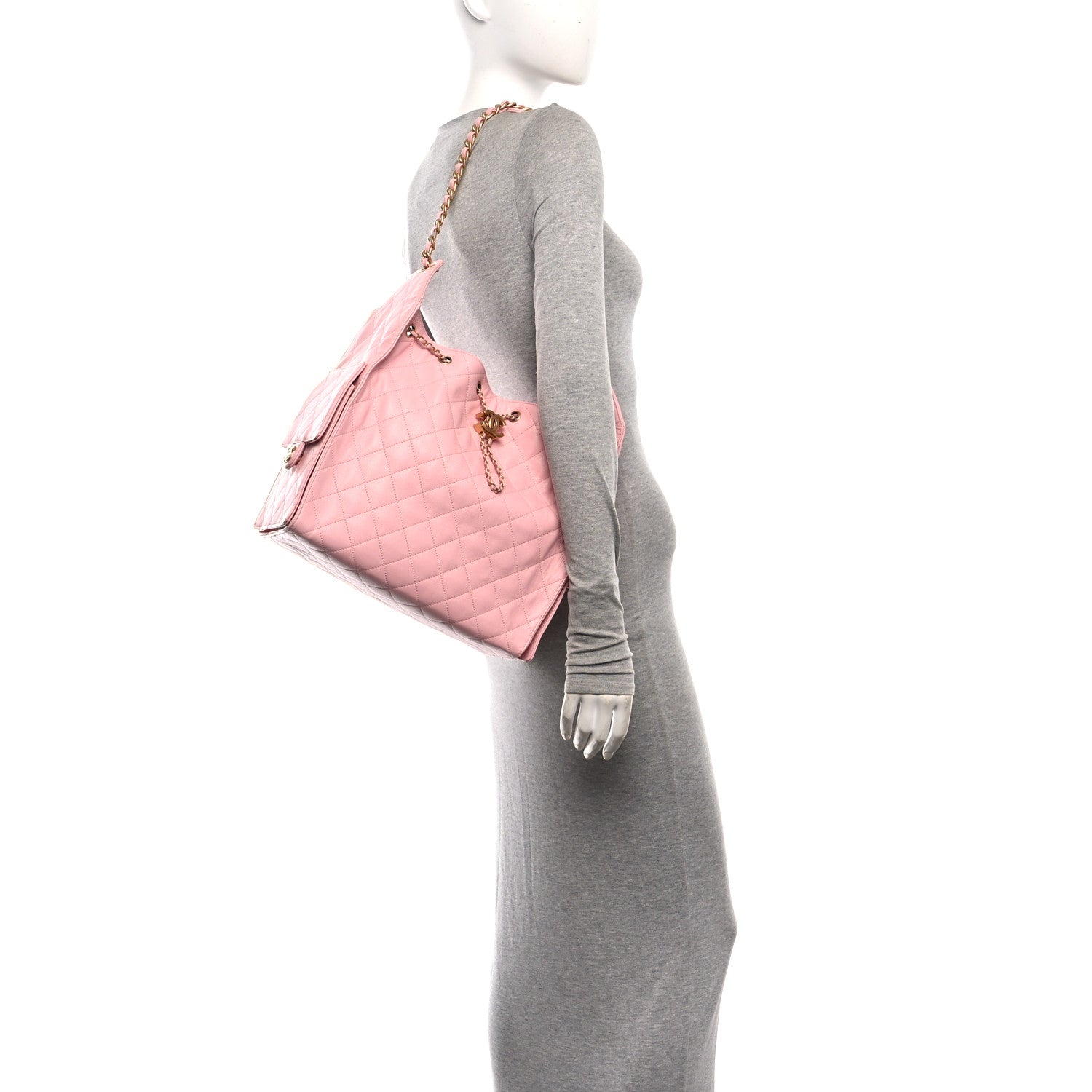 Caviar Quilted Medium Chanel 25 Handbag Light Pink — view 2