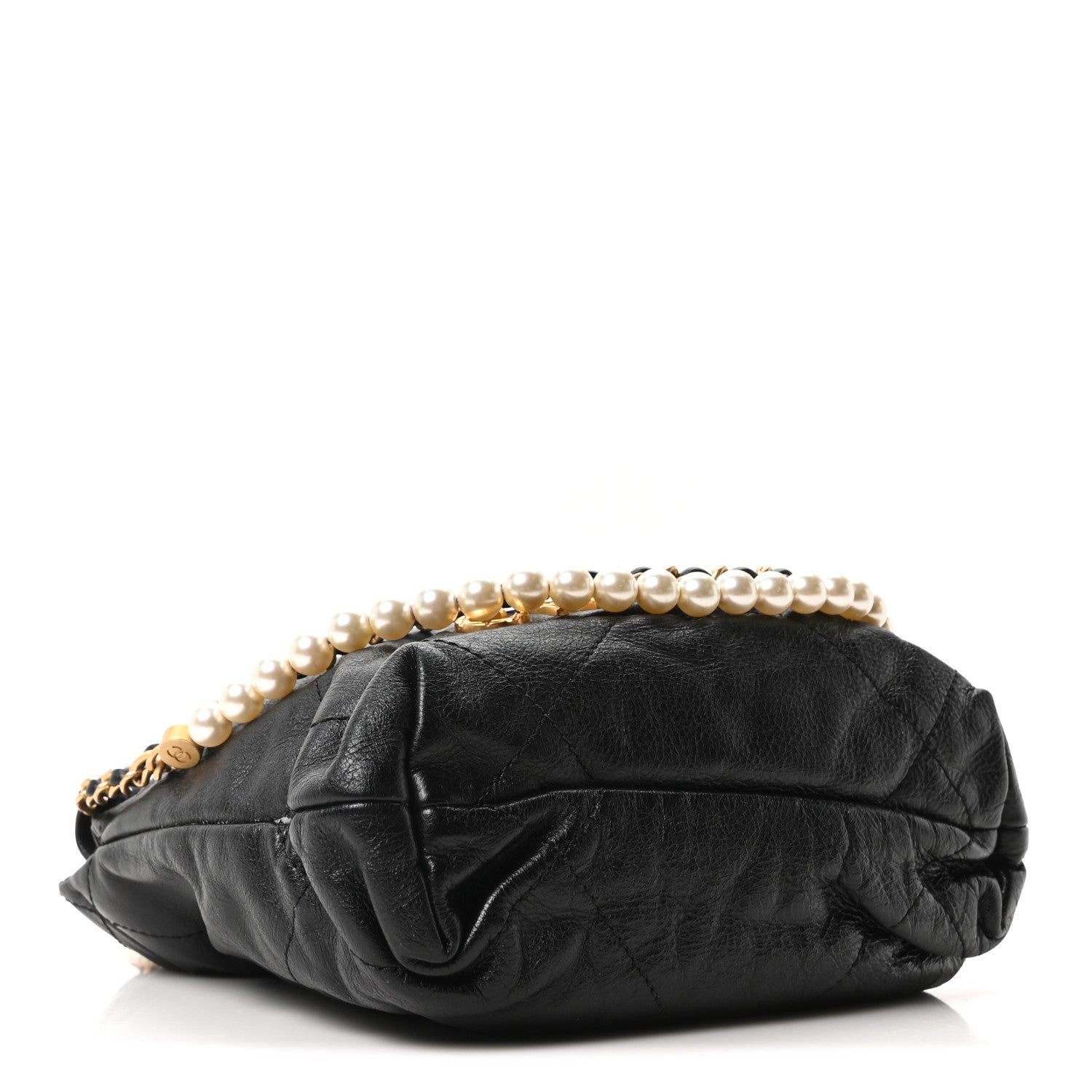 Shiny Crumpled Calfskin Quilted Pearl Mini Chanel 22 Black — view 4