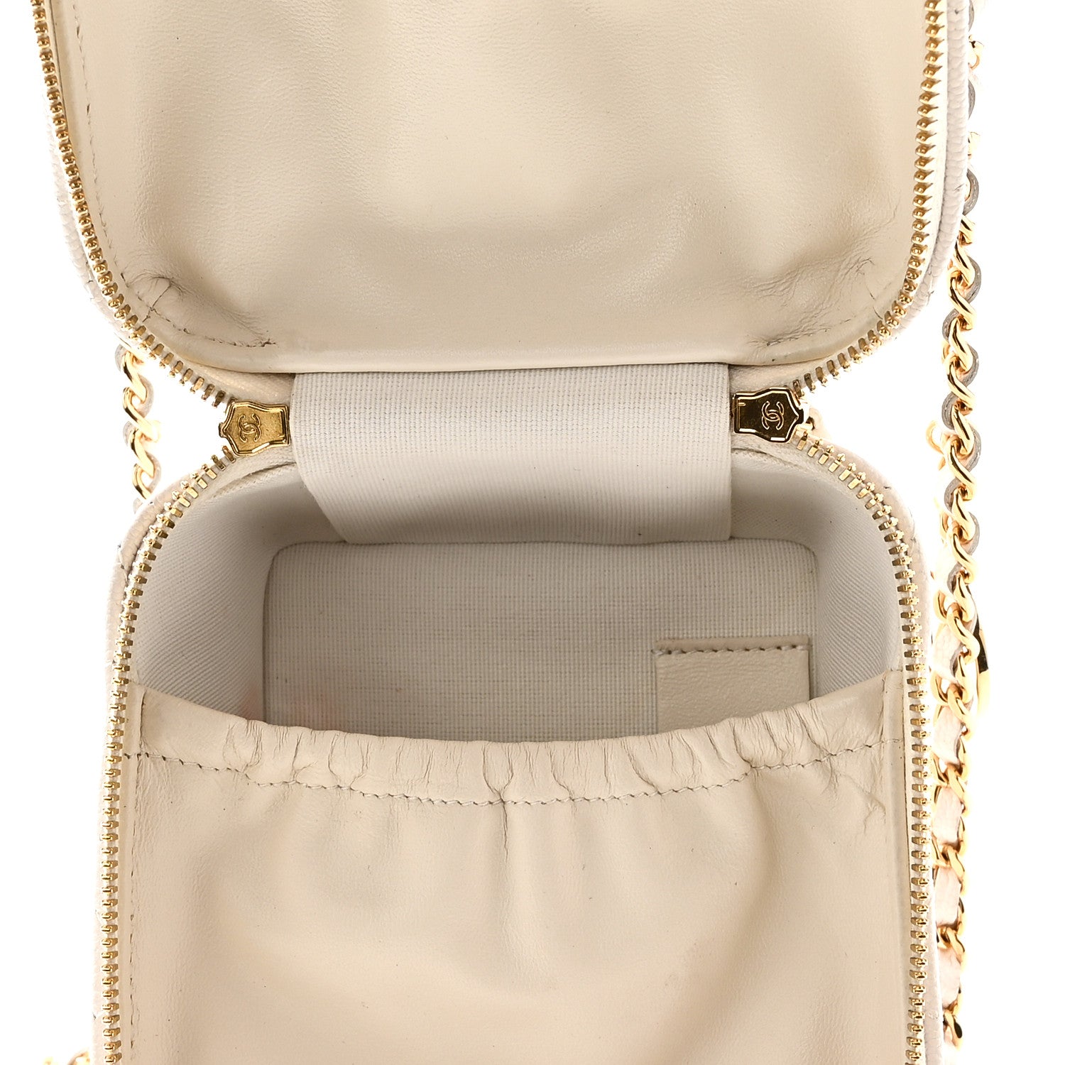 Caviar Quilted Vanity With Chain White — view 5
