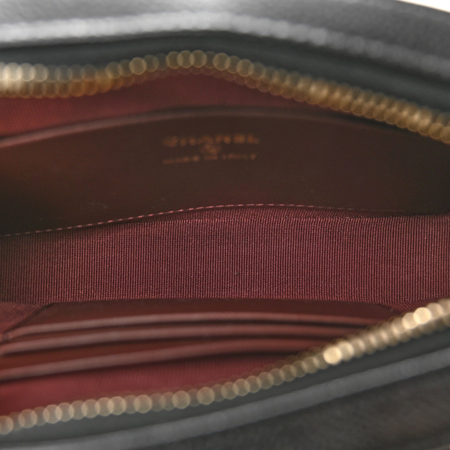 Caviar Quilted Chain Camera Bag Black — view 5
