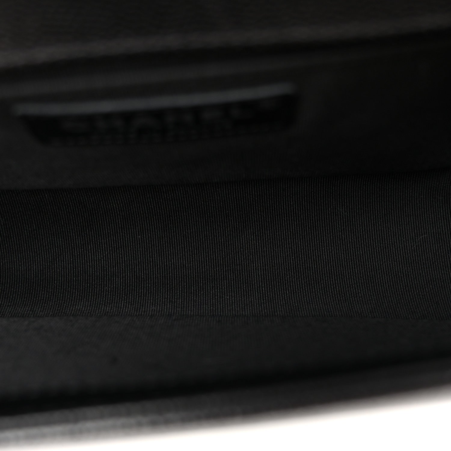 Caviar Quilted Medium Boy Flap Black — view 5