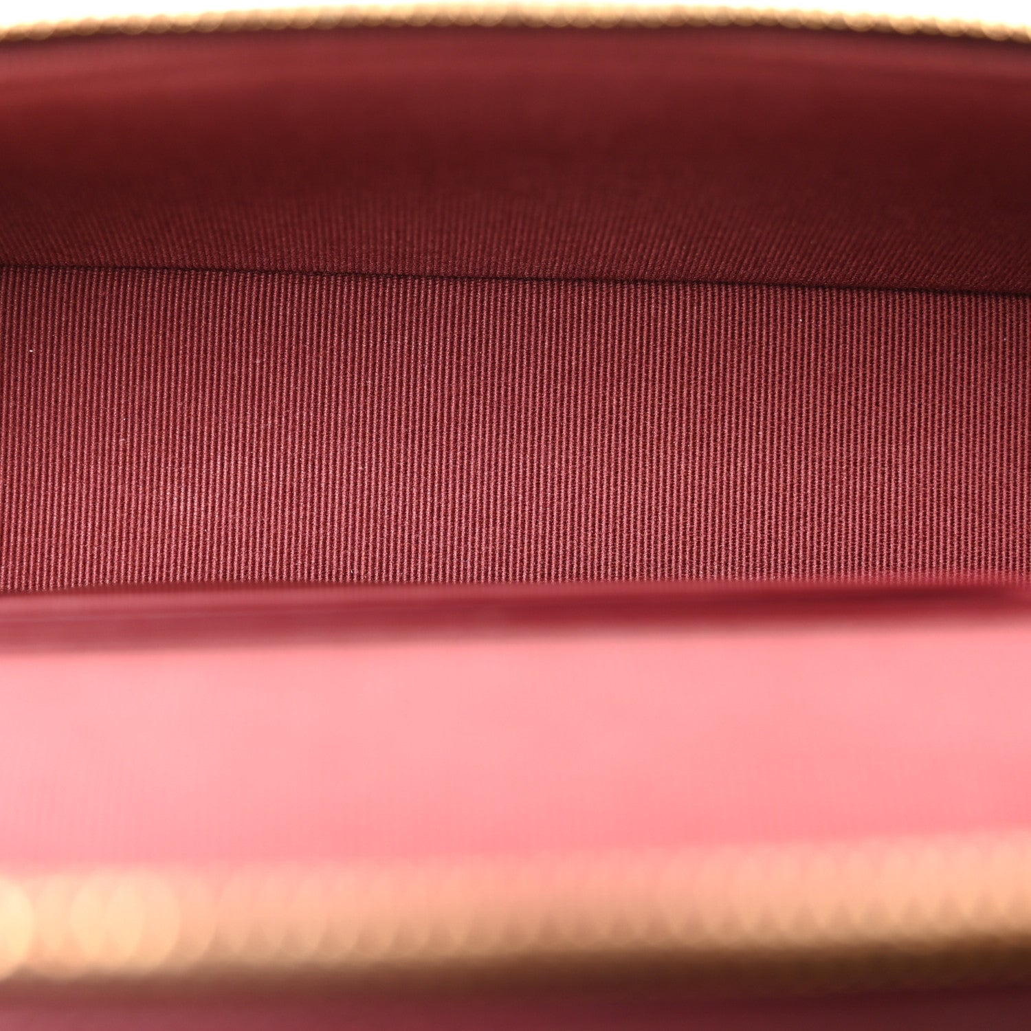 Shiny Caviar Quilted Sleek Chevron Vanity With Chain Burgundy — view 5