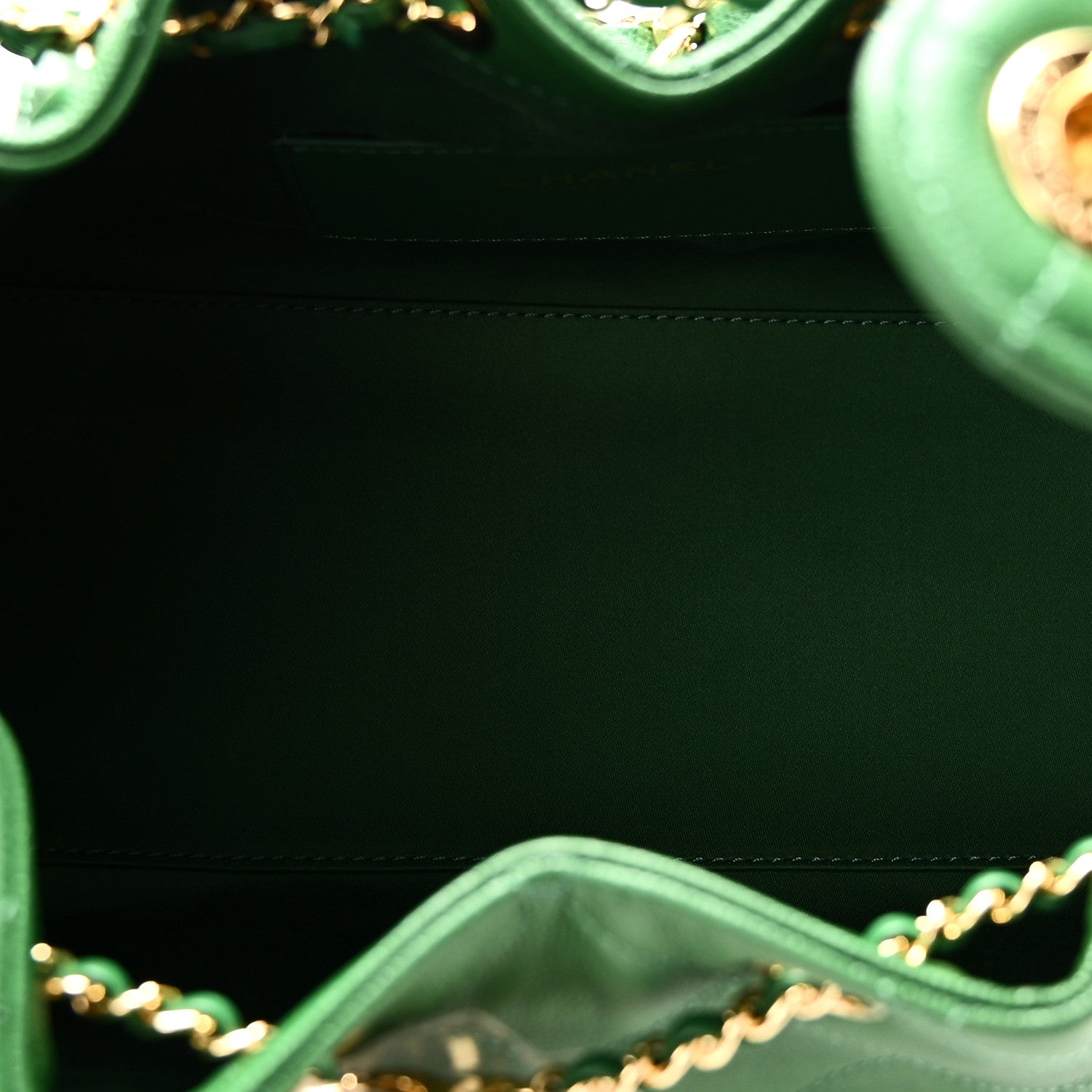 Caviar Quilted Small Chanel 25 Handbag Green — view 5