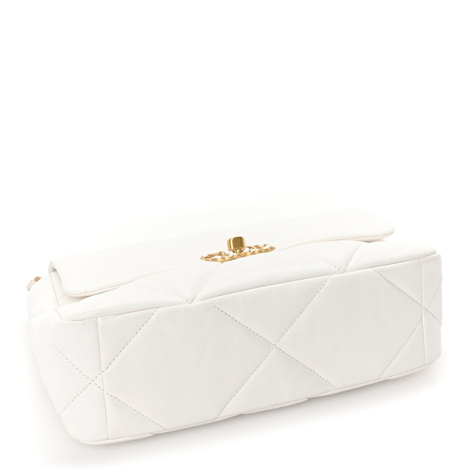 Lambskin Quilted Medium  19 Flap White — view 3