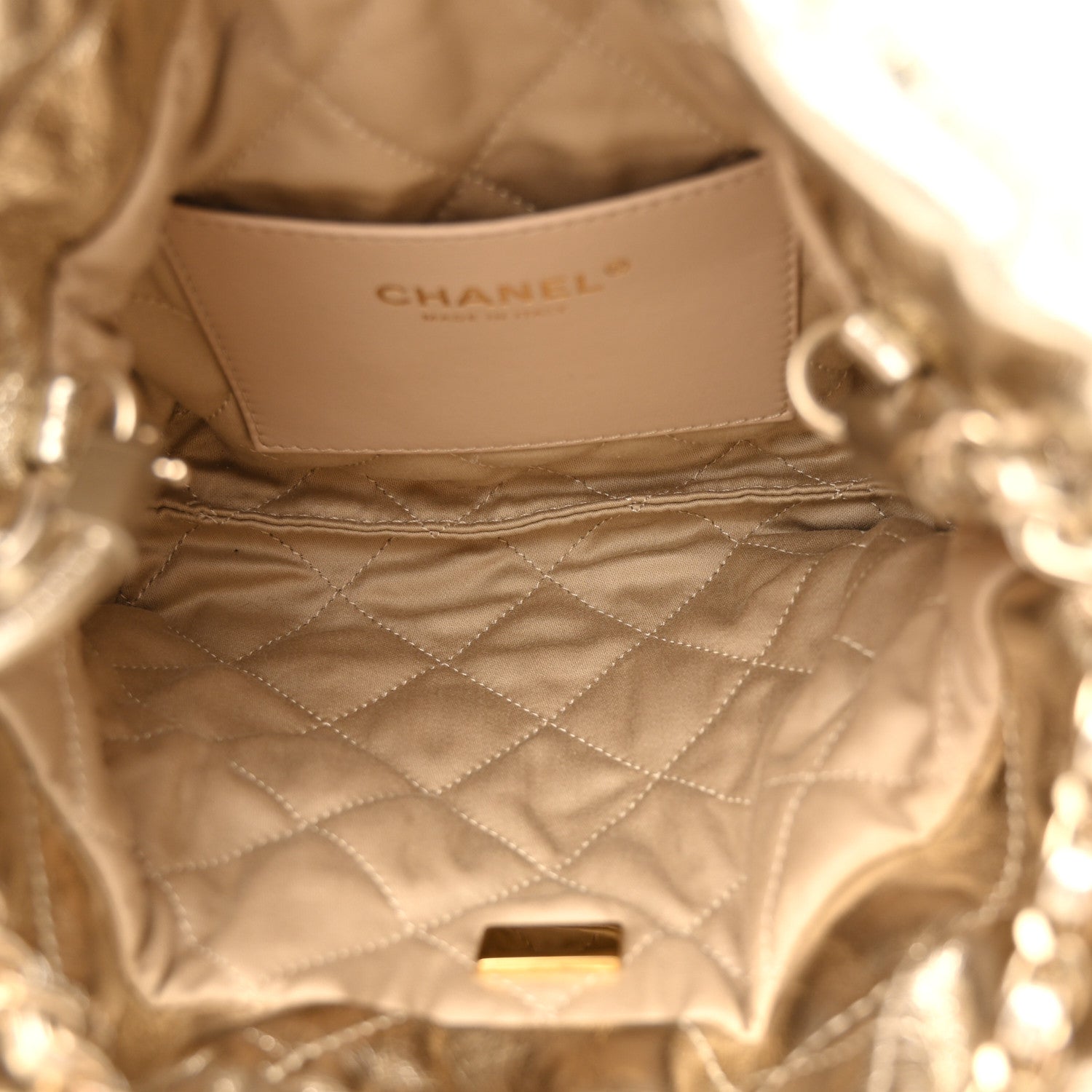 Metallic Calfskin Quilted Mini Chanel 22 Golden — view 5