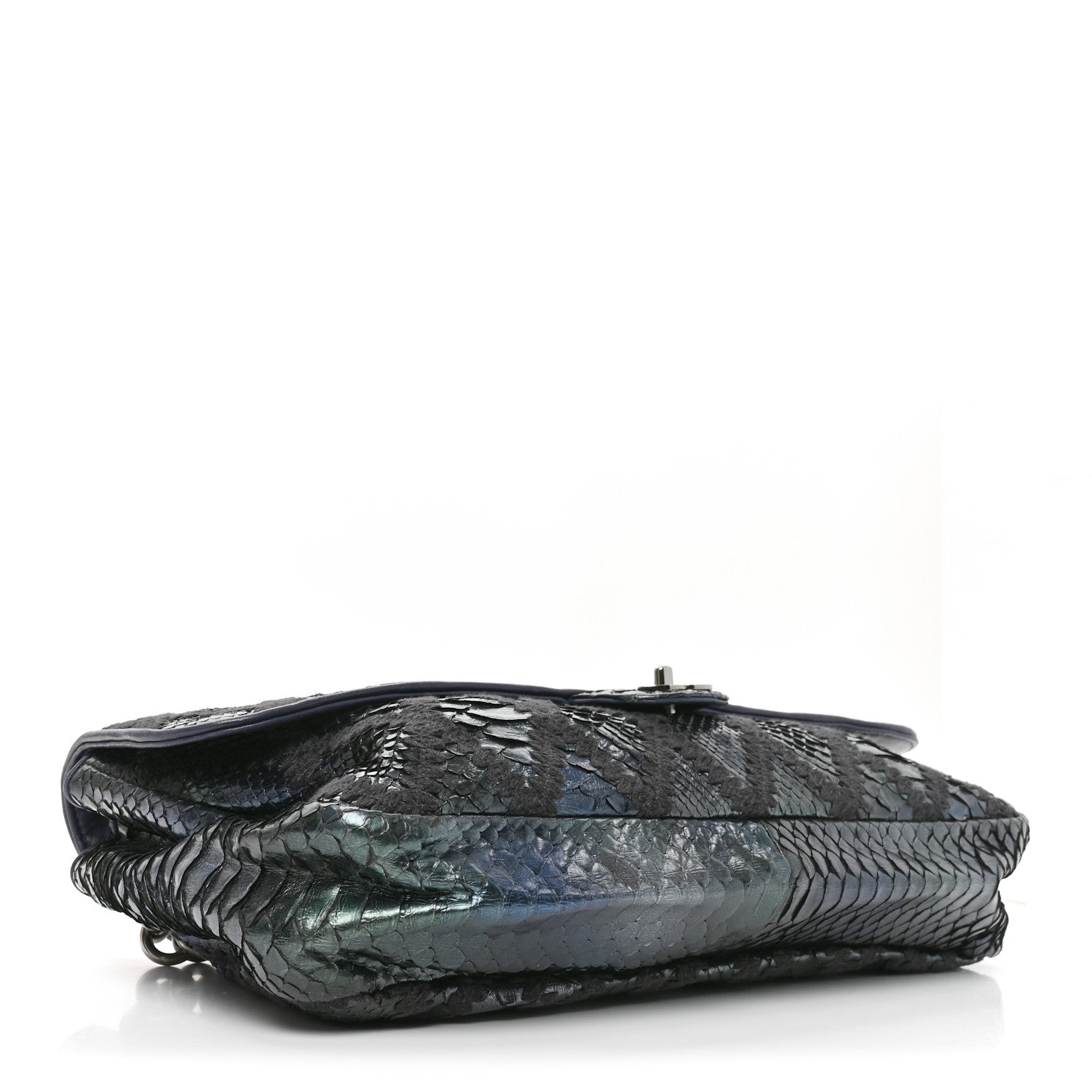 Metallic Snakeskin Crochet Soft and Chain Maxi Flap Blue Multicolor — view 4