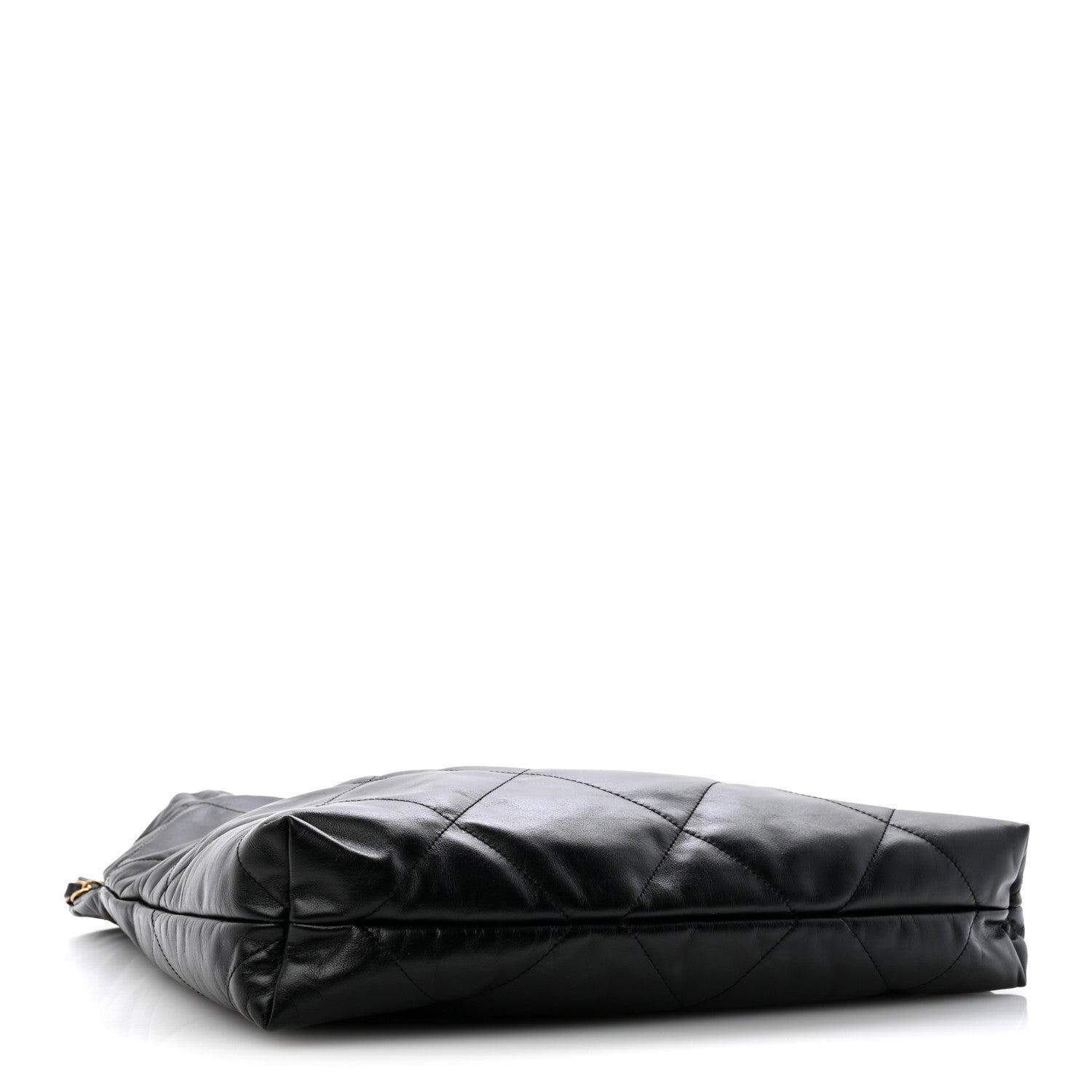 Shiny Calfskin Quilted Chanel 22 Black — view 5