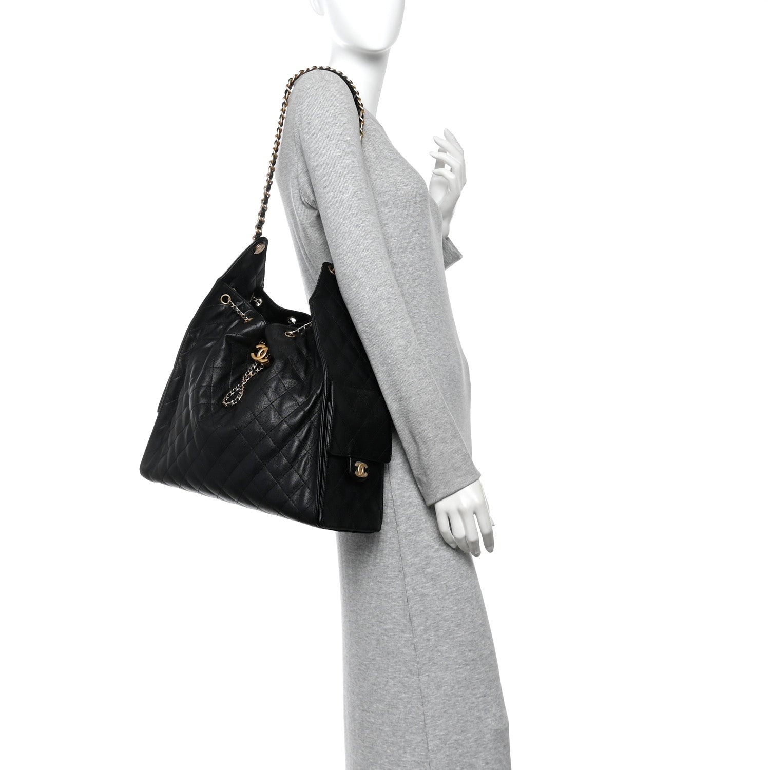 Caviar Quilted Large Chanel 25 Handbag Black — view 2