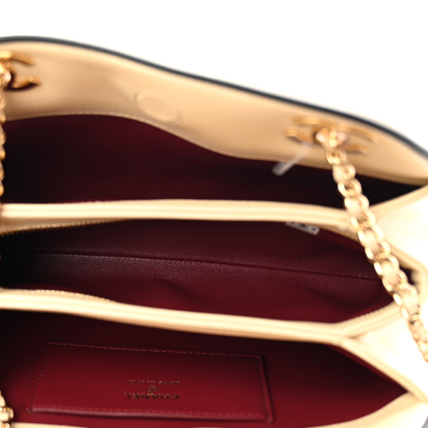 Lambskin Quilted Eyes On You Clutch With Chain Beige — view 5
