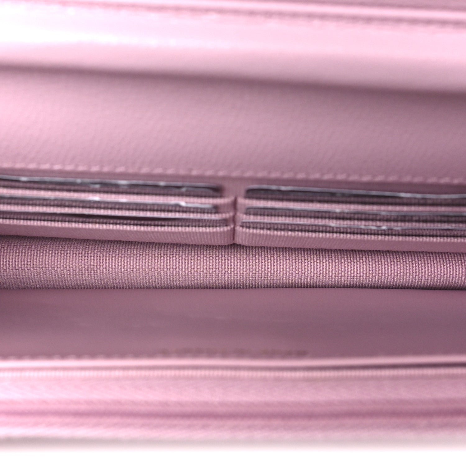 Caviar Quilted Wallet on Chain WOC Light Pink — view 5