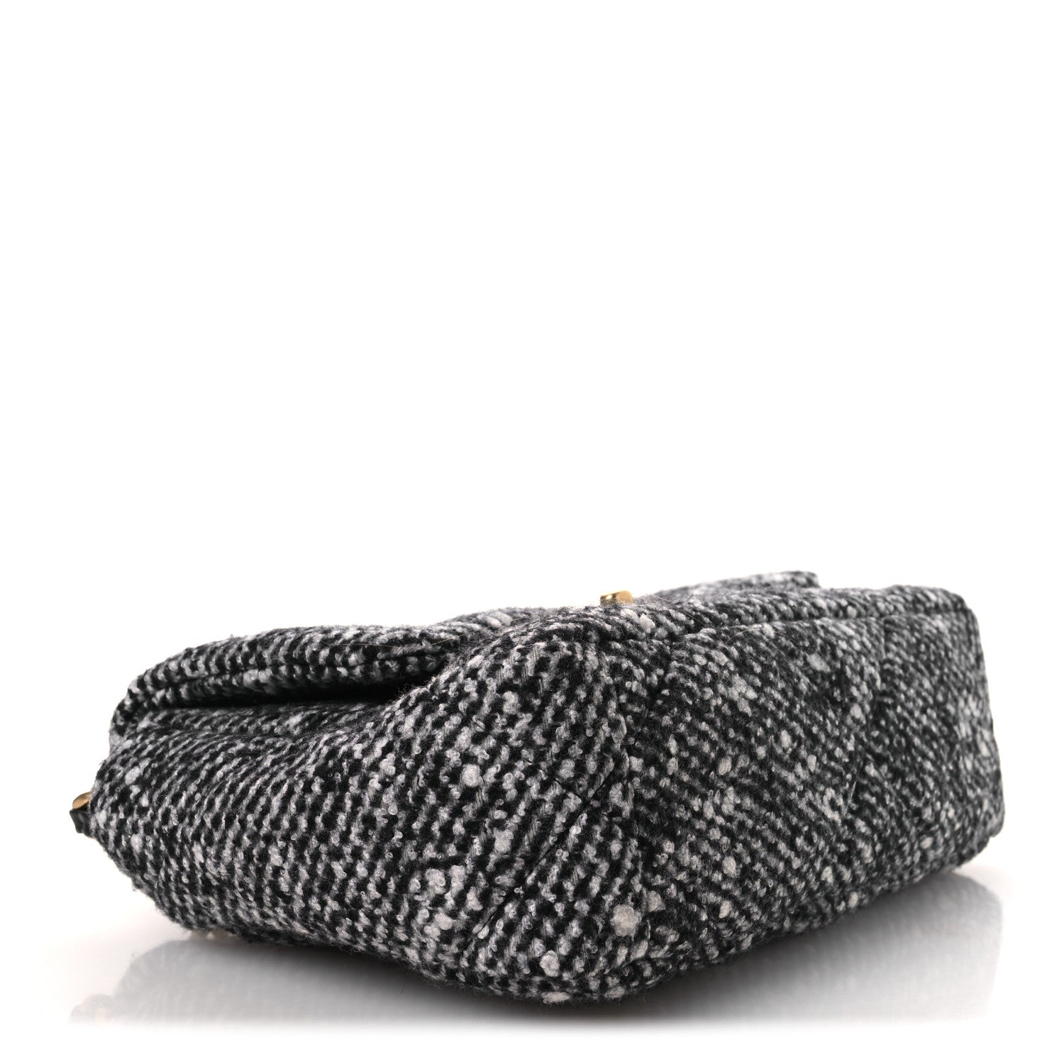 Tweed Quilted Medium Chanel 19 Flap Black White — view 4