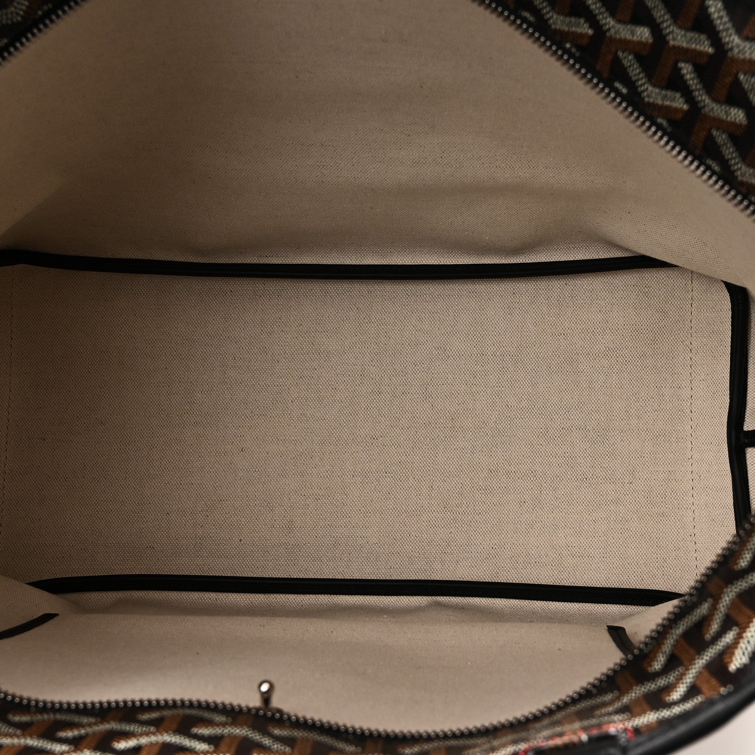 Goyardine Artois MM Black — view 5