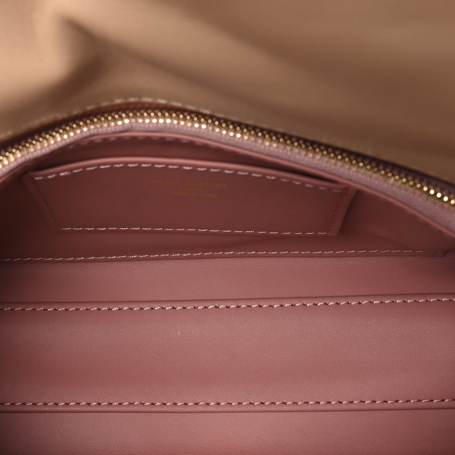 Lambskin Malletage Top Handle GO-14 MM Beige Rose — view 5