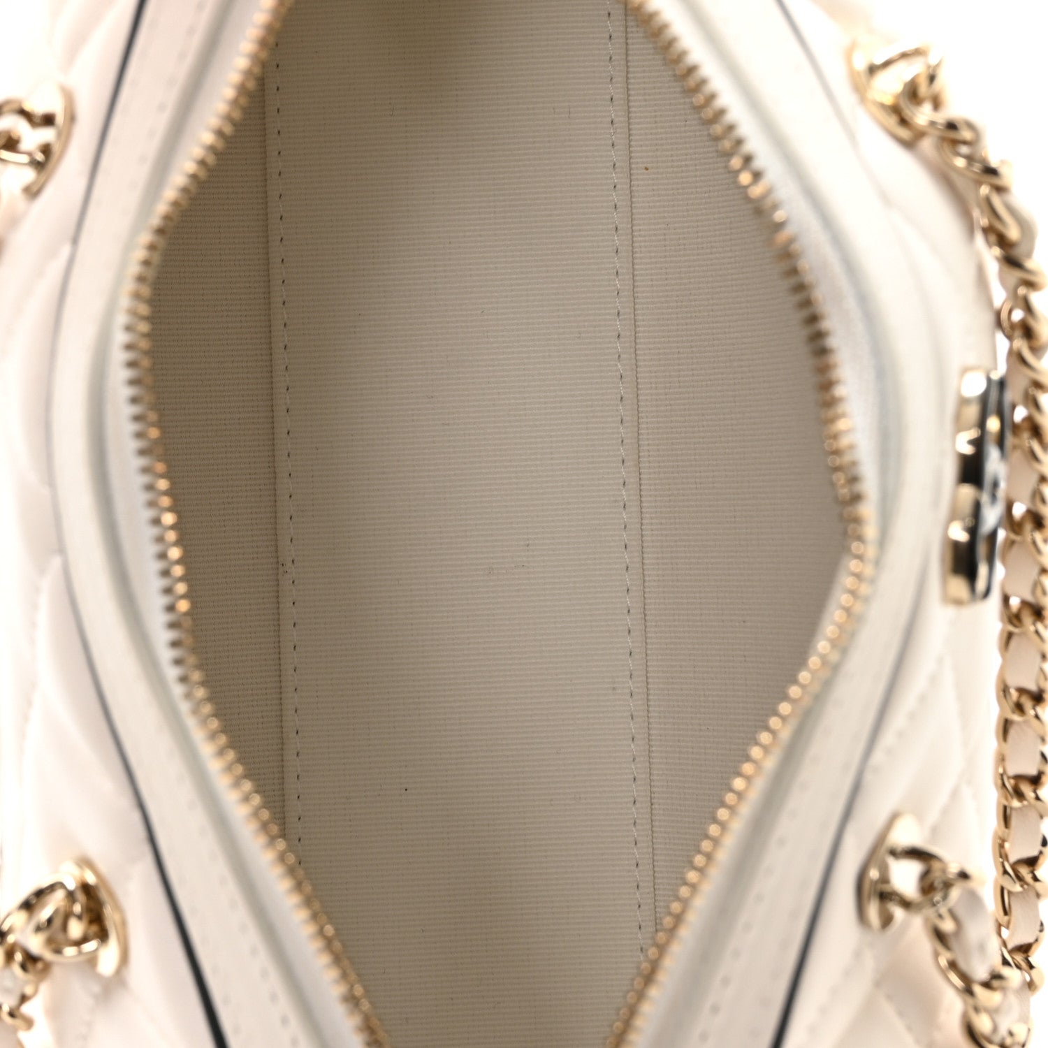 Lambskin Quilted Resin CC Mini Bowling Clutch With Chain White Black — view 4