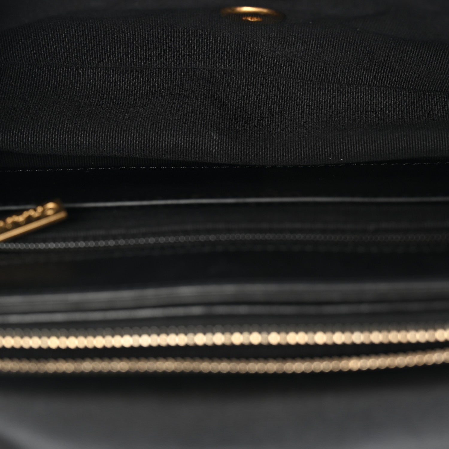 Lambskin Quilted Small Pillow Crush Flap Black — view 5