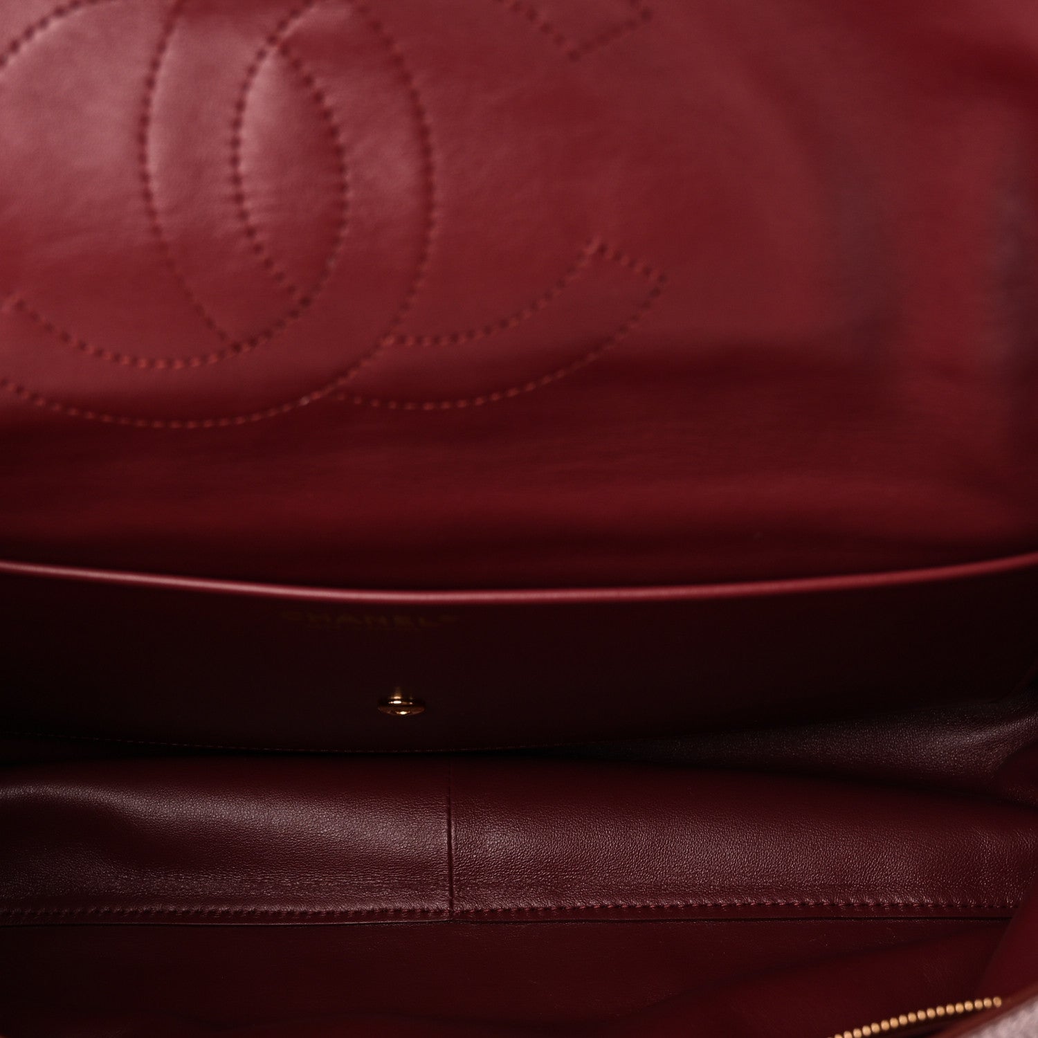 Grained Calfskin Souplissimo Maxi Flap Burgundy — view 5