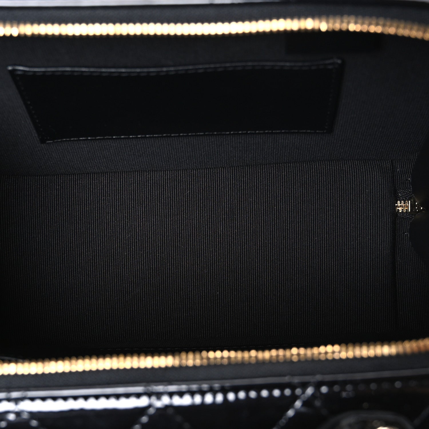 Patent Quilted Top Handle Vanity Case Black — view 4