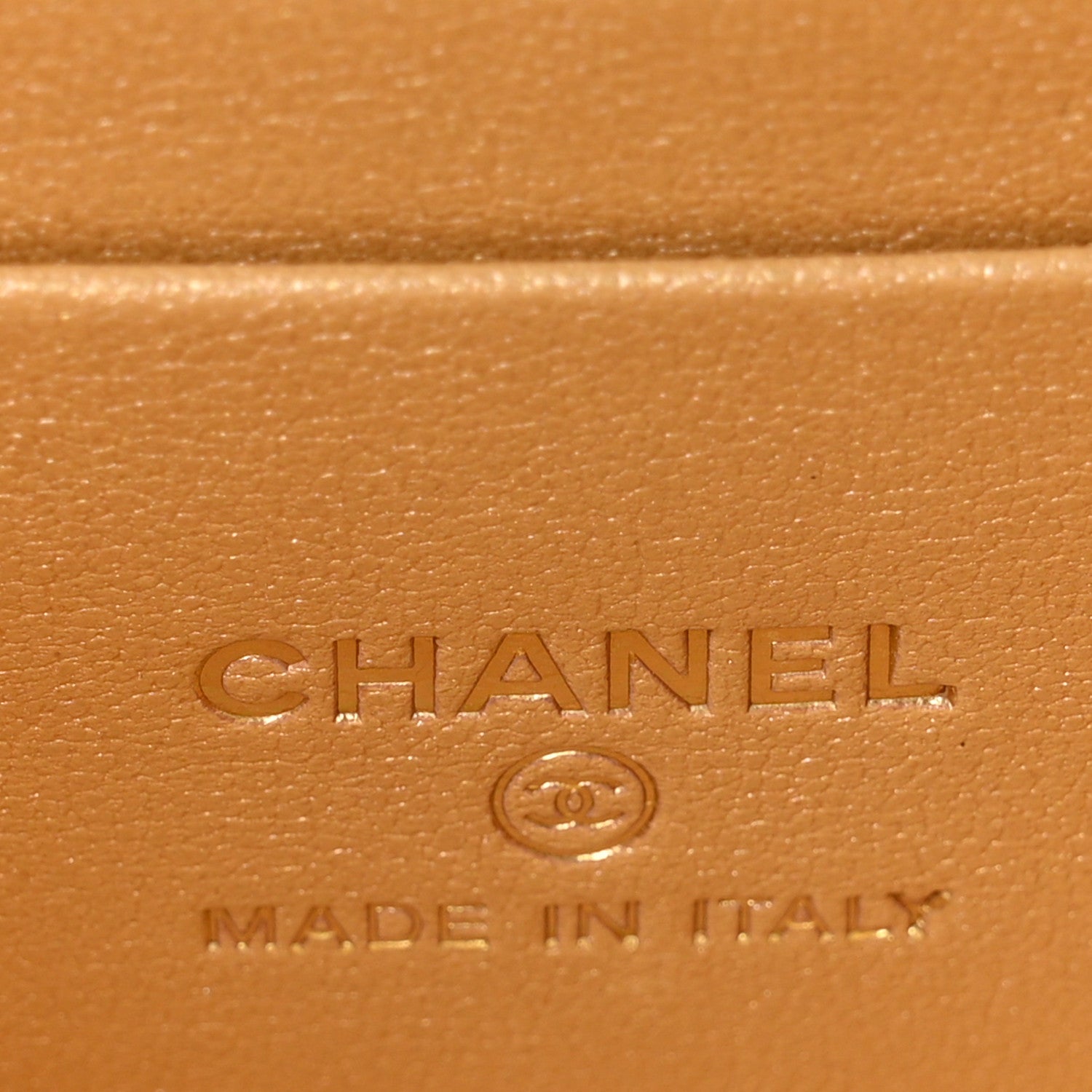 Metallic Lambskin Quilted Sweetheart Vanity Case Gold — view 5