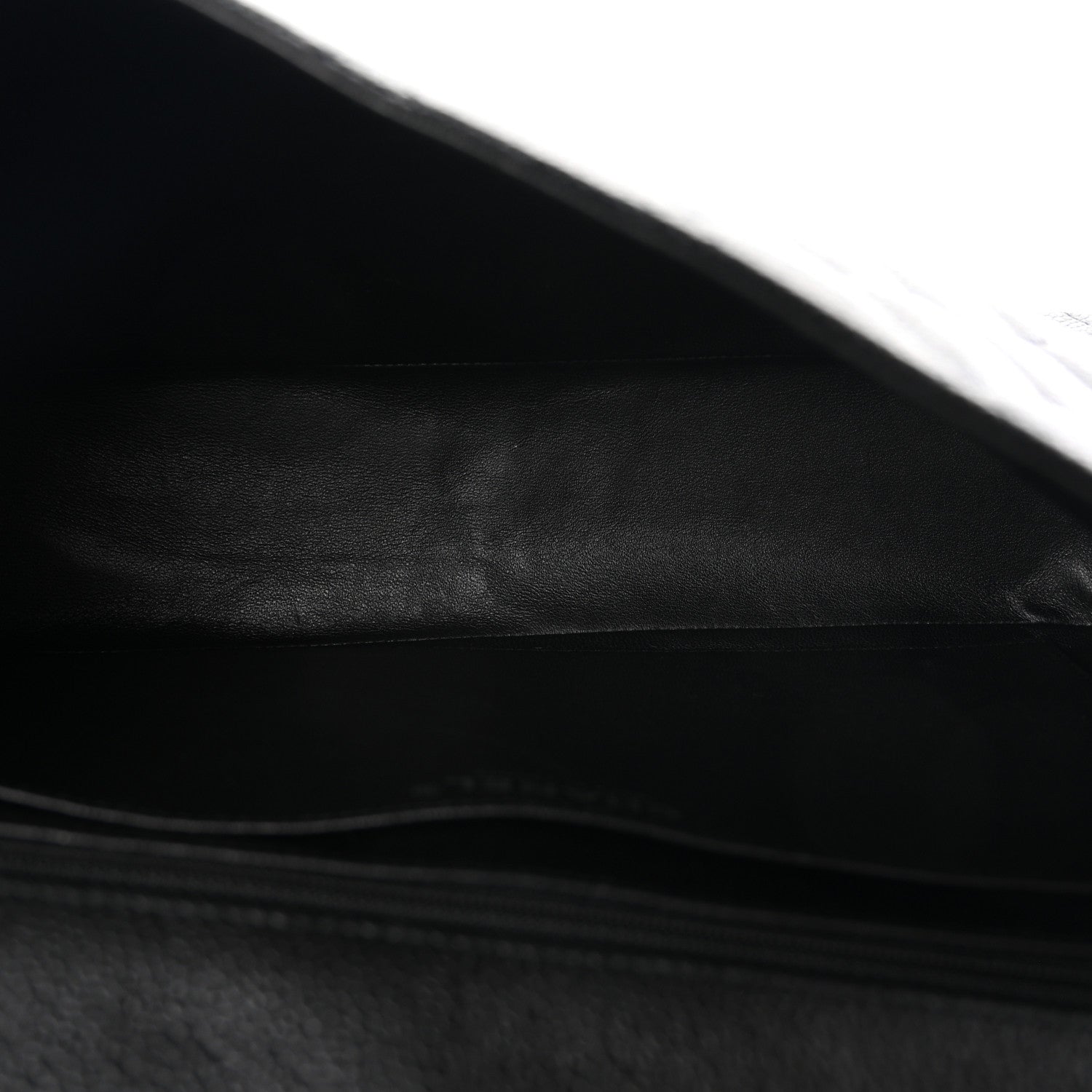Caviar Quilted Jumbo Single Flap Black — view 4