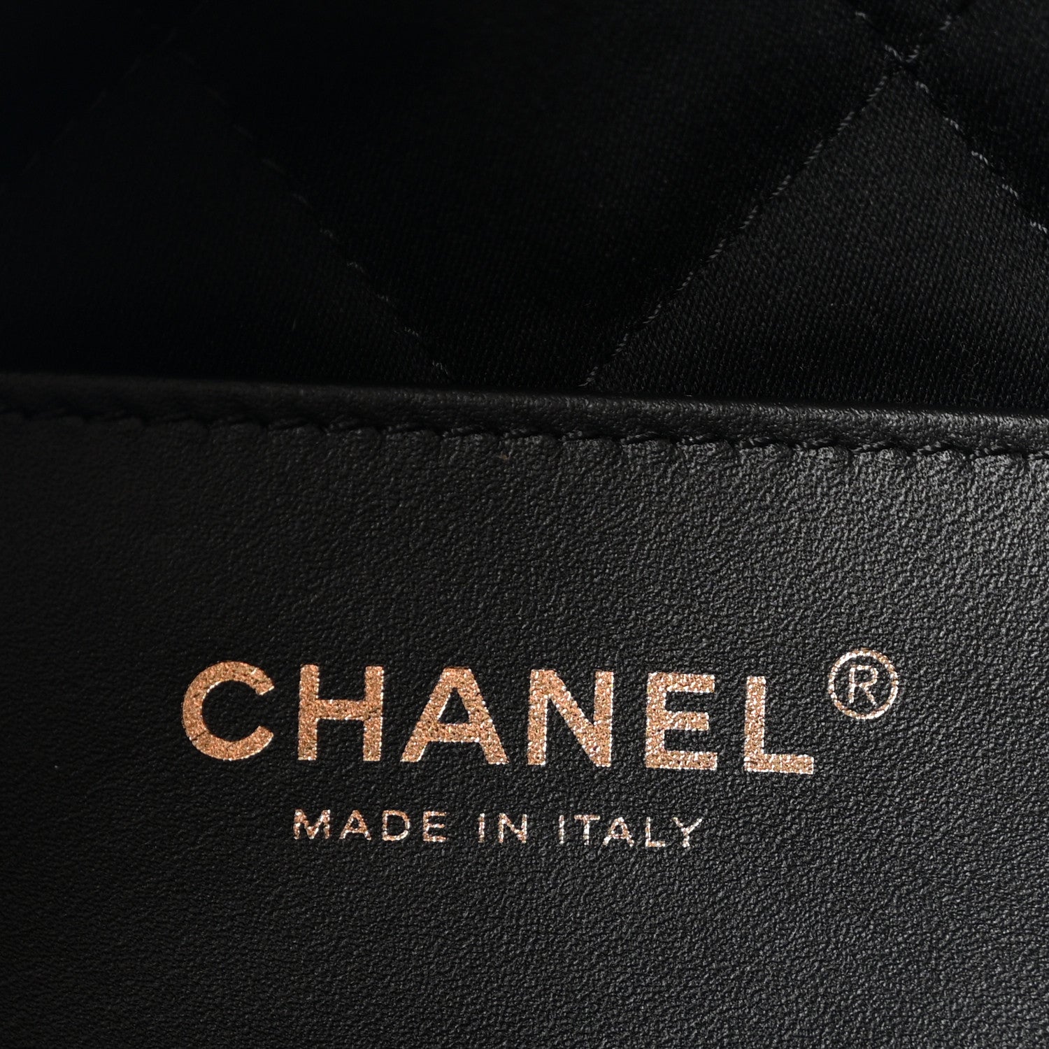 Shiny Calfskin Quilted Mini Chanel 22 Black — view 5