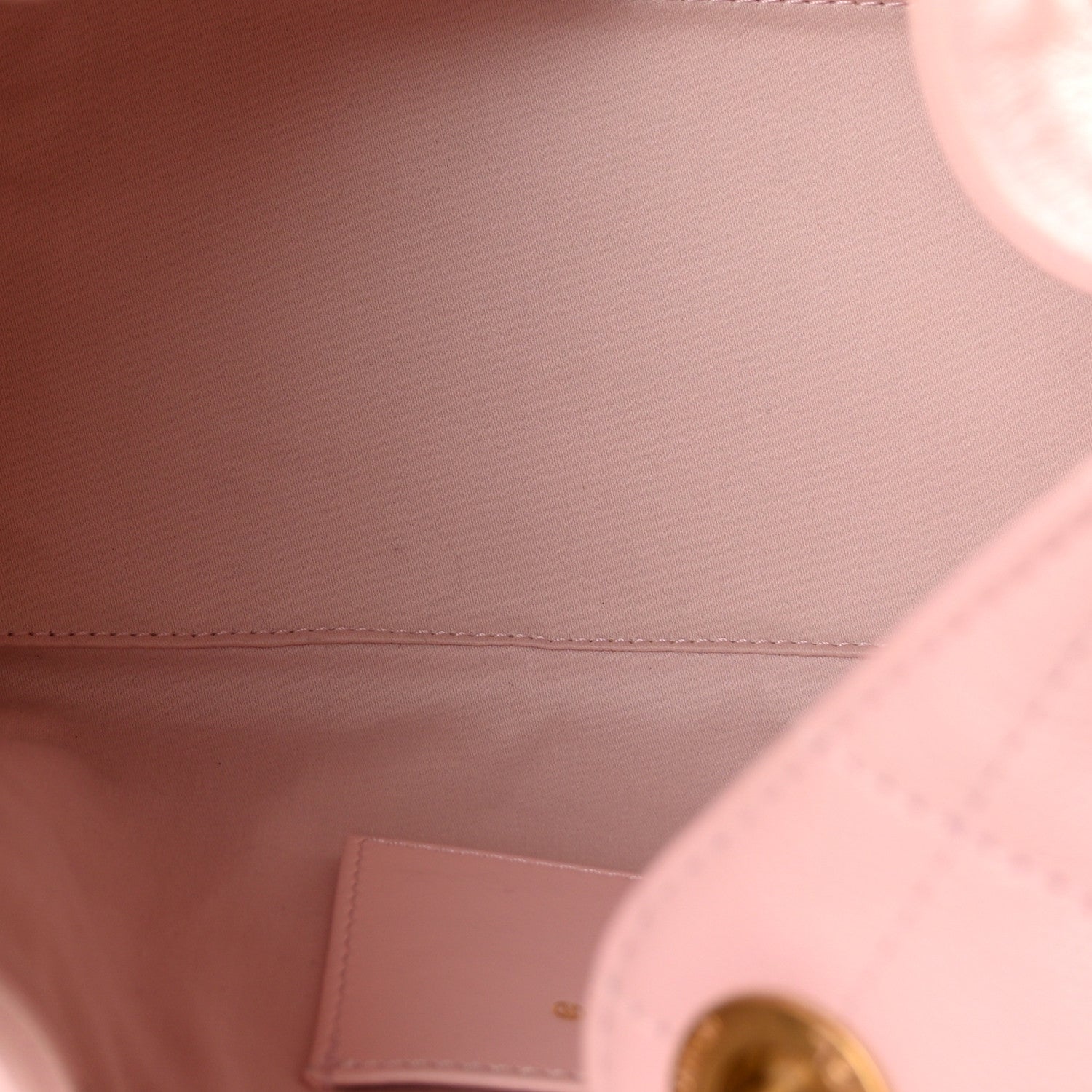 Caviar Quilted Small Chanel 25 Handbag Light Pink — view 4
