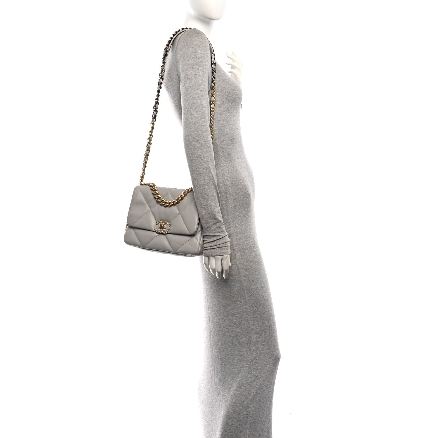 Lambskin Quilted Medium Chanel 19 Flap Grey — view 2