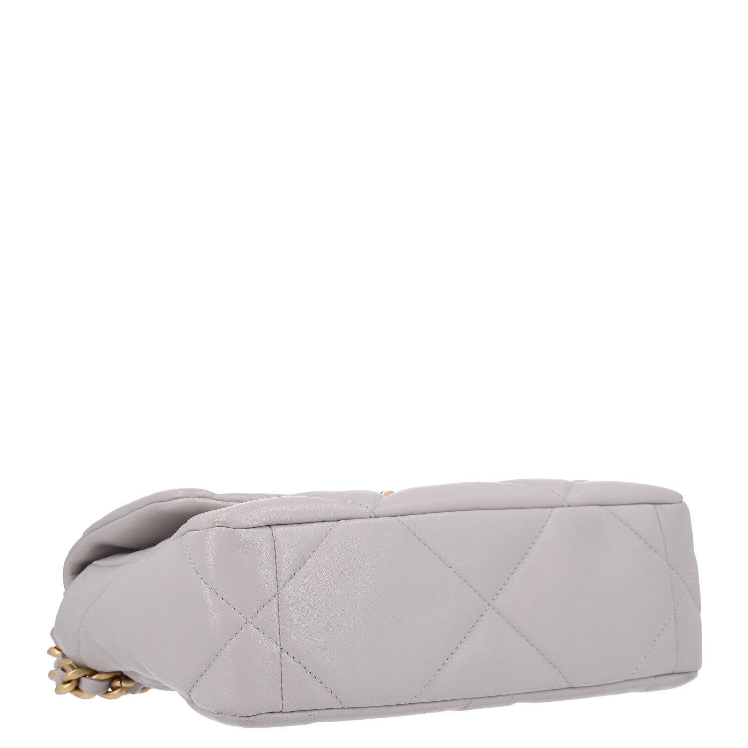 Lambskin Quilted Medium Chanel 19 Flap Grey — view 4