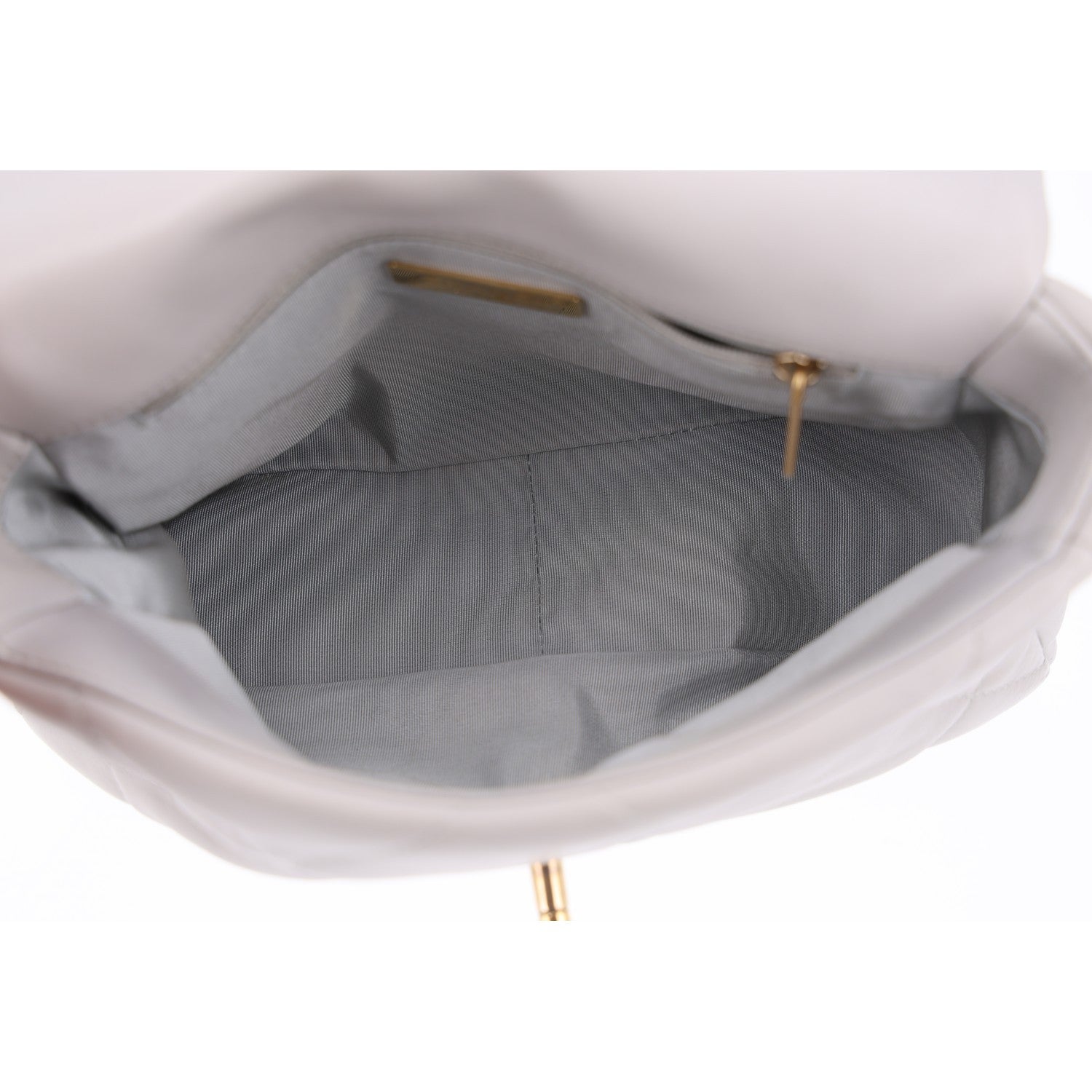 Lambskin Quilted Medium Chanel 19 Flap Grey — view 5